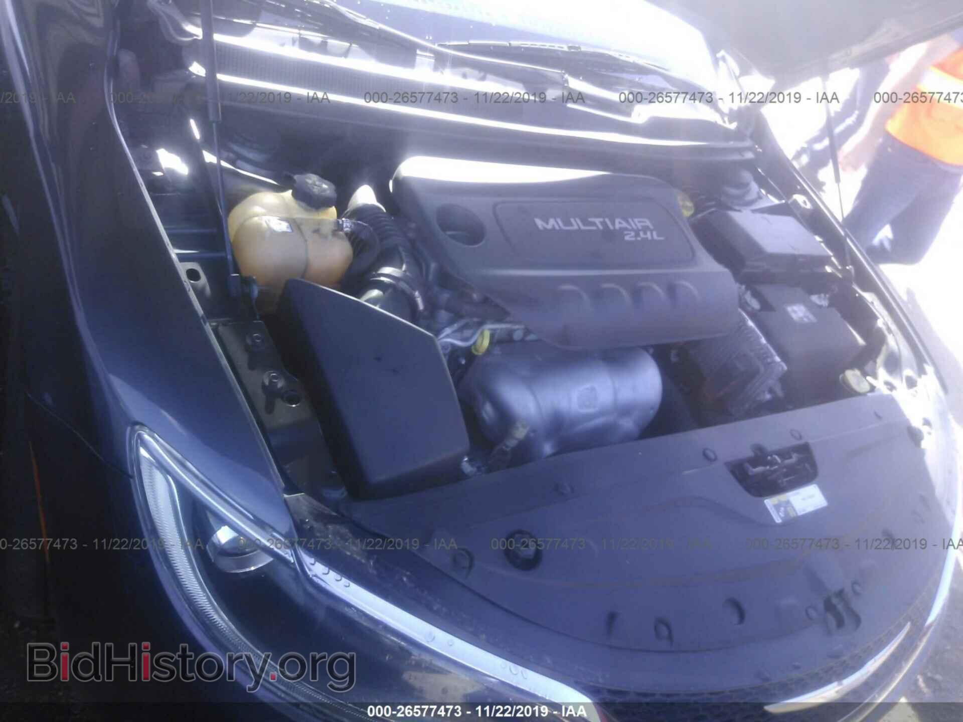 2016 CHRYSLER 200 - VIN: 1C3CCCAB8GN106350 - Фото 10