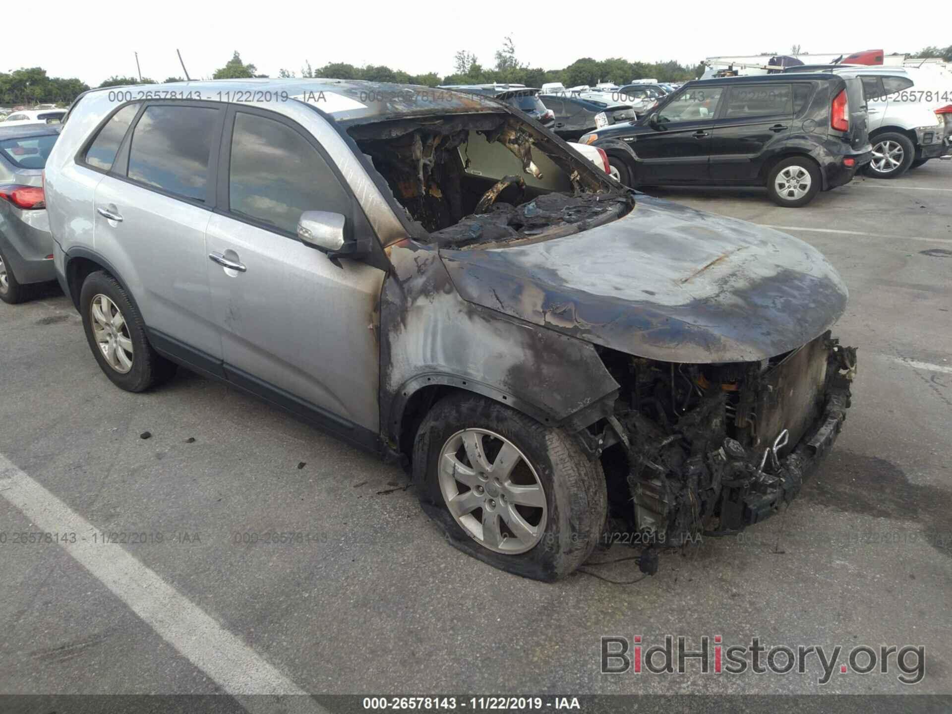 Photo 5XYKT3A13CG260996 - KIA SORENTO 2012