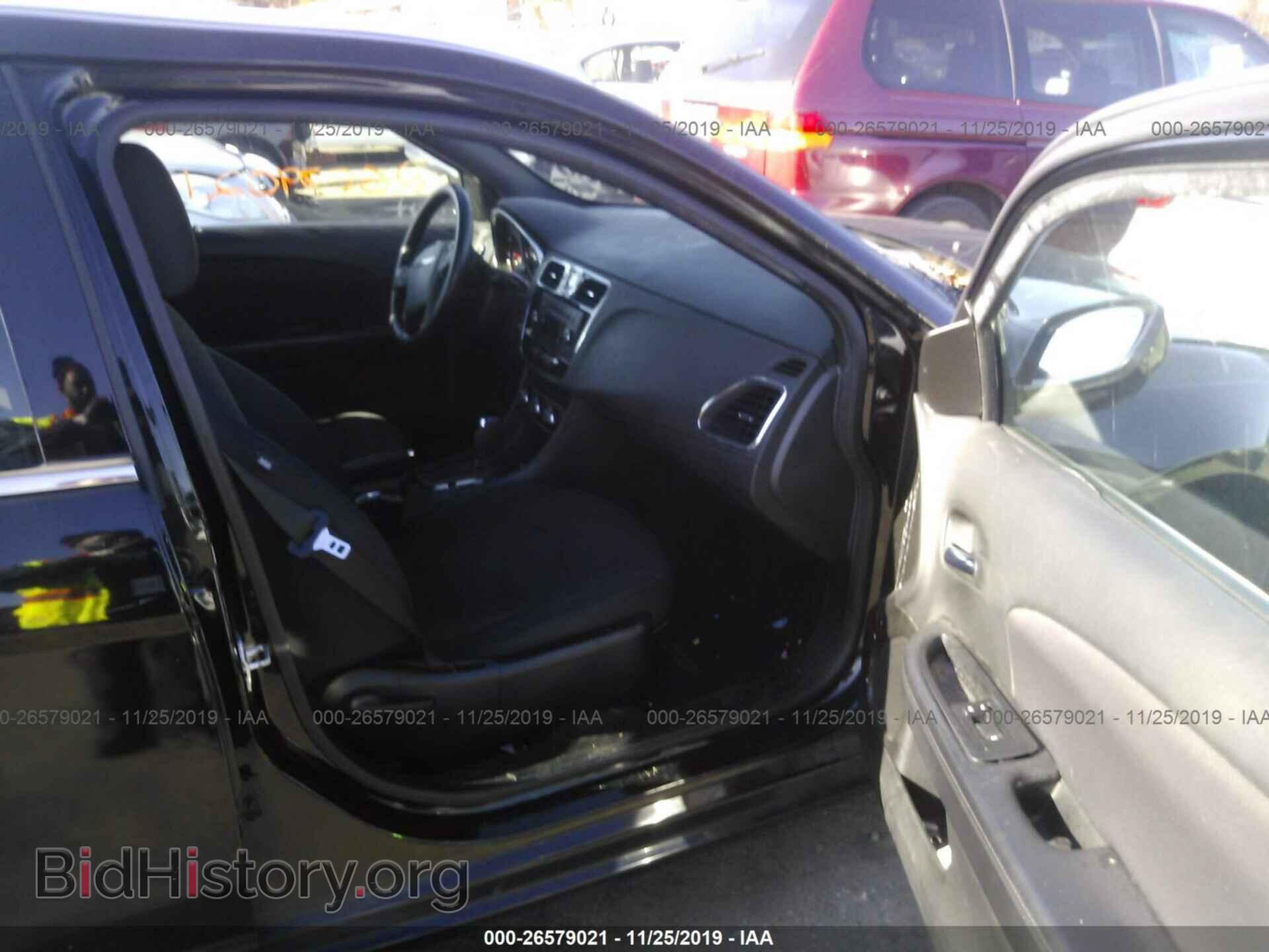 2014 Chrysler 200 - VIN: 1C3CCBAB1EN124874 - Фото 5
