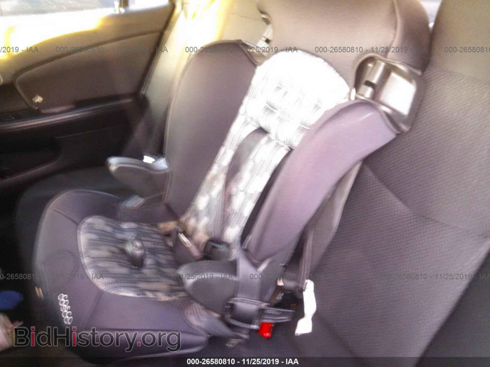 2011 CHRYSLER 200 - VIN: 1C3BC4FB9BN617746 - Фото 8