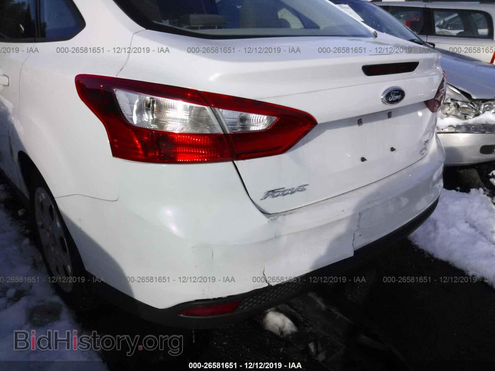 2012 Ford Focus - VIN: 1FAHP3F2XCL441619 - Photo 6