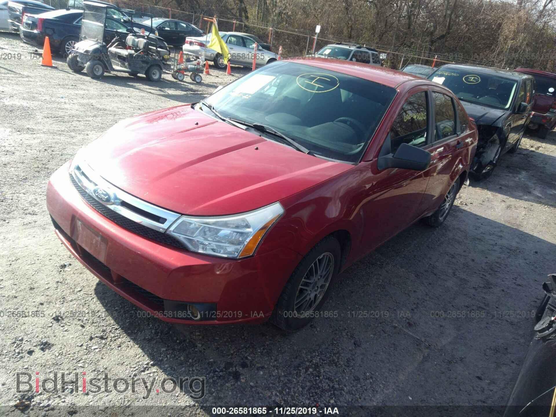 2011 FORD FOCUS - VIN: 1FAHP3FN3BW200220 - Фото 2