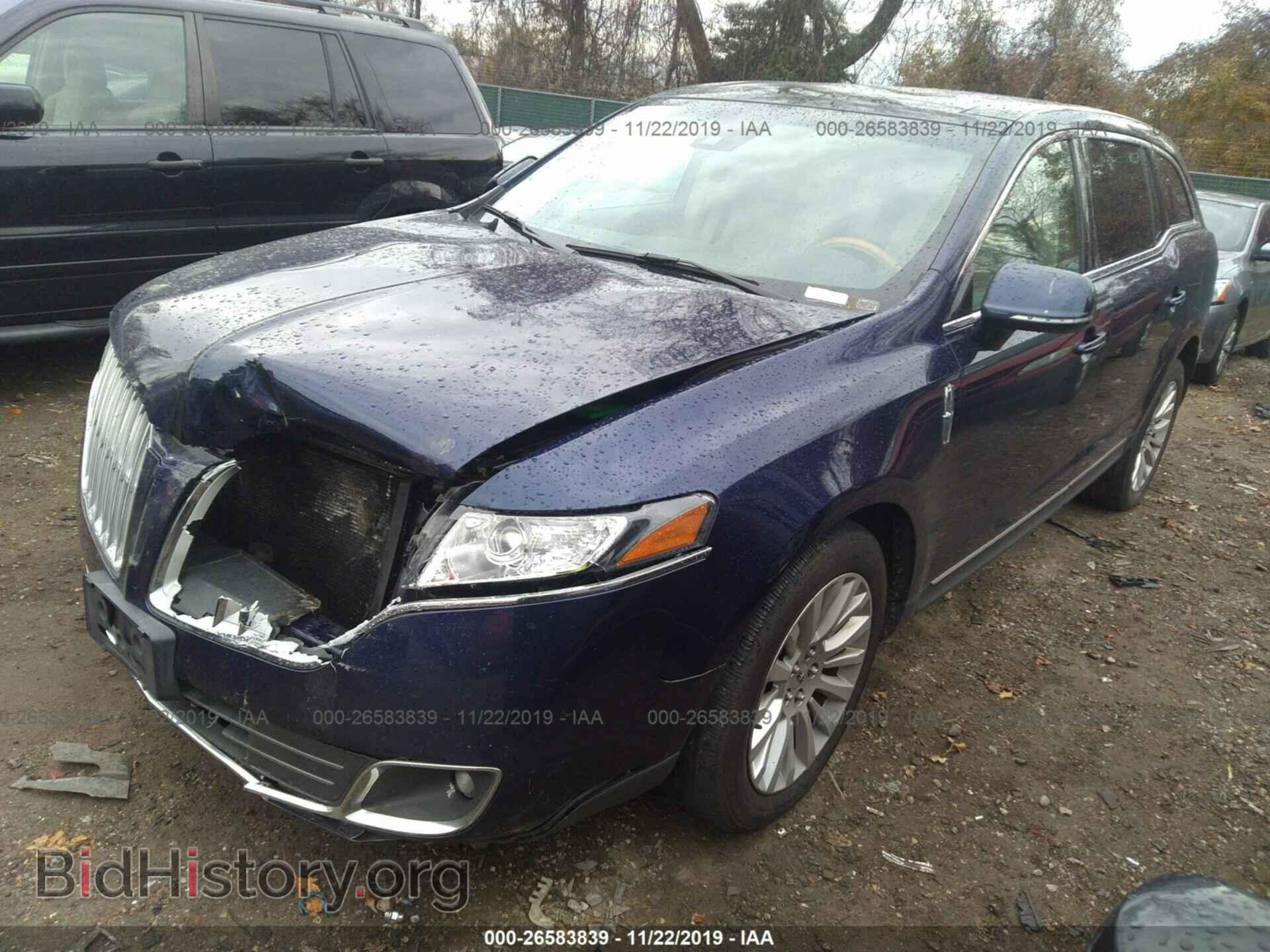 2011 LINCOLN MKT - VIN: 2LMHJ5AR5BBJ53825 - Фото 2