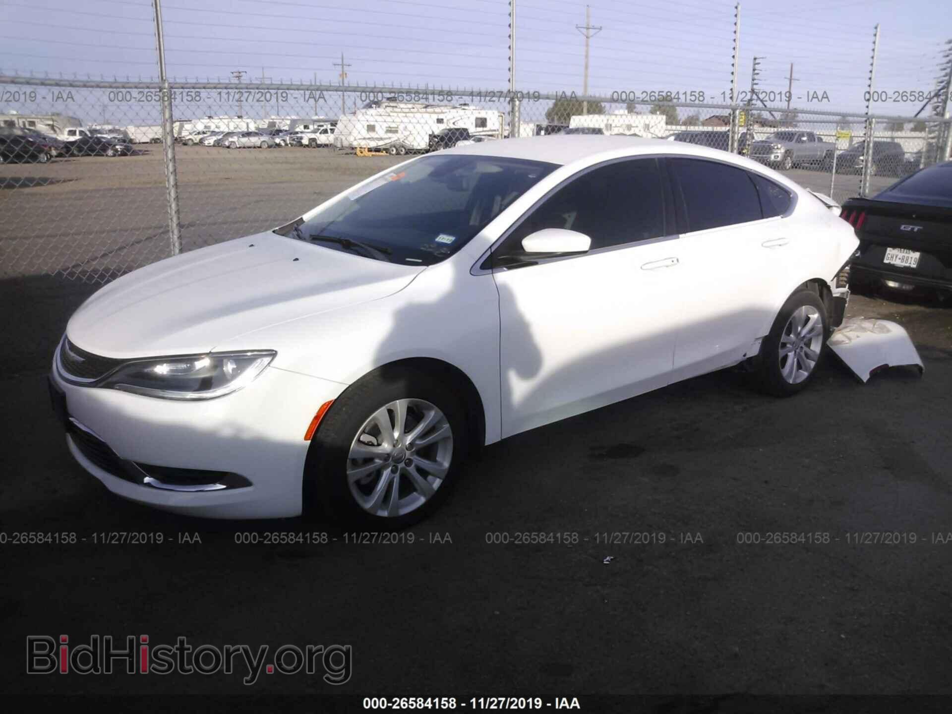 2017 Chrysler 200 - VIN: 1C3CCCAB7HN503128 - Фото 2