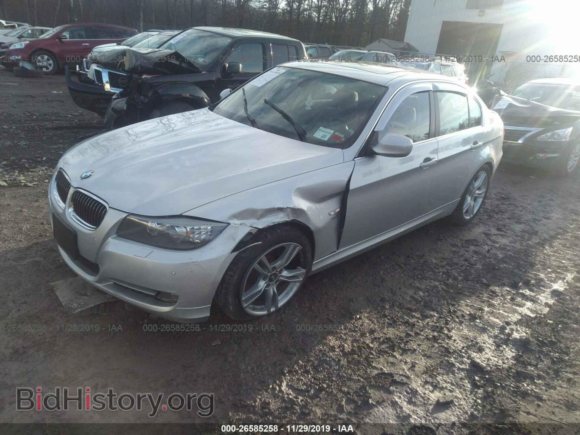 2011 BMW 335 - VIN: WBAPL5C51BA918747 - Photo 2