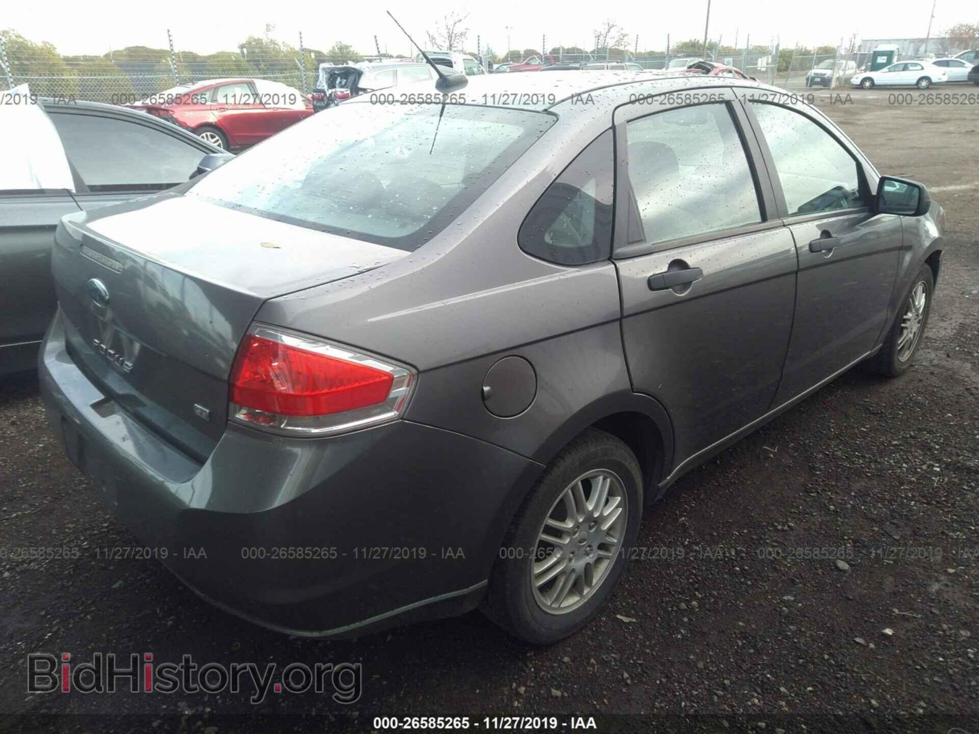 2011 Ford Focus - VIN: 1FAHP3FN2BW167839 - Фото 4