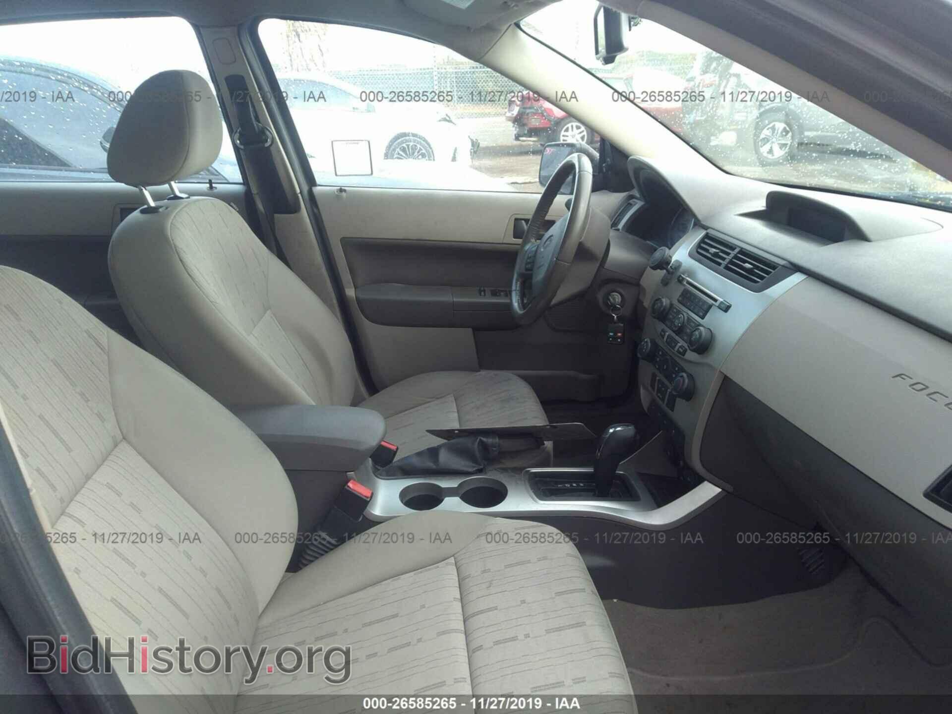 2011 Ford Focus - VIN: 1FAHP3FN2BW167839 - Фото 5