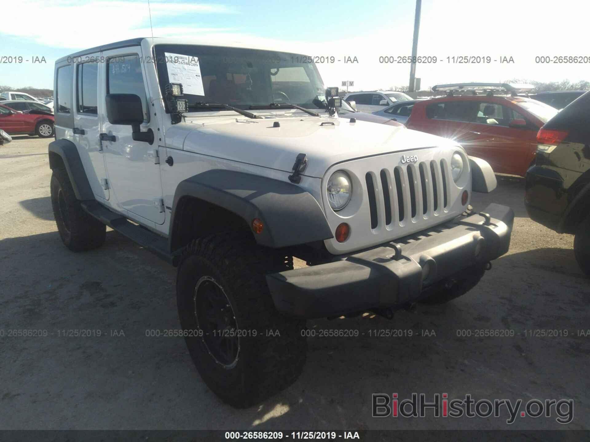 Photo 1J4BA3H18AL163963 - JEEP WRANGLER UNLIMITED 2010