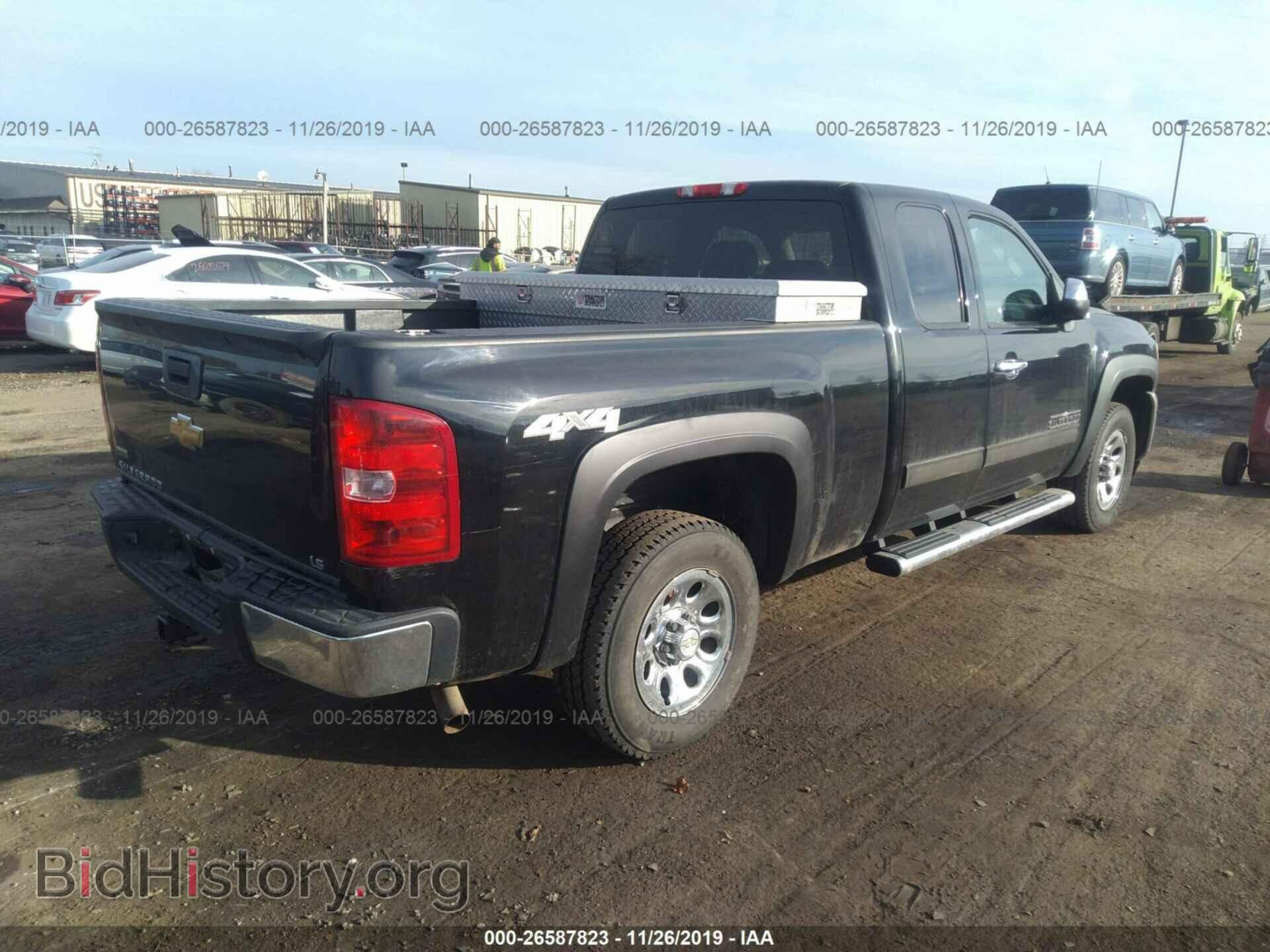 2012 Chevrolet Silverado - VIN: 1GCRKREA9CZ201502 - Фото 4
