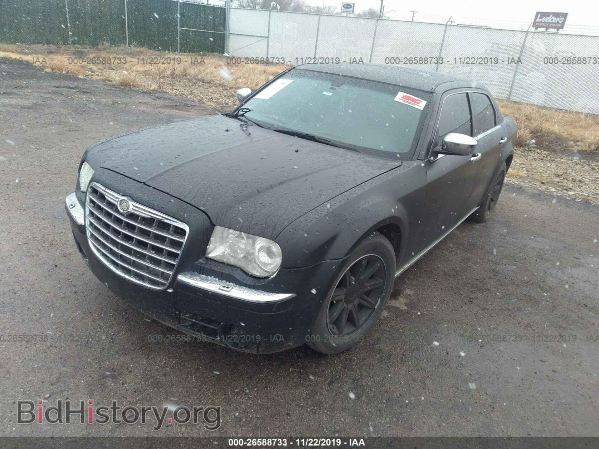2005 CHRYSLER 300C - VIN: 2C3AA63H55H105954 - Фото 2