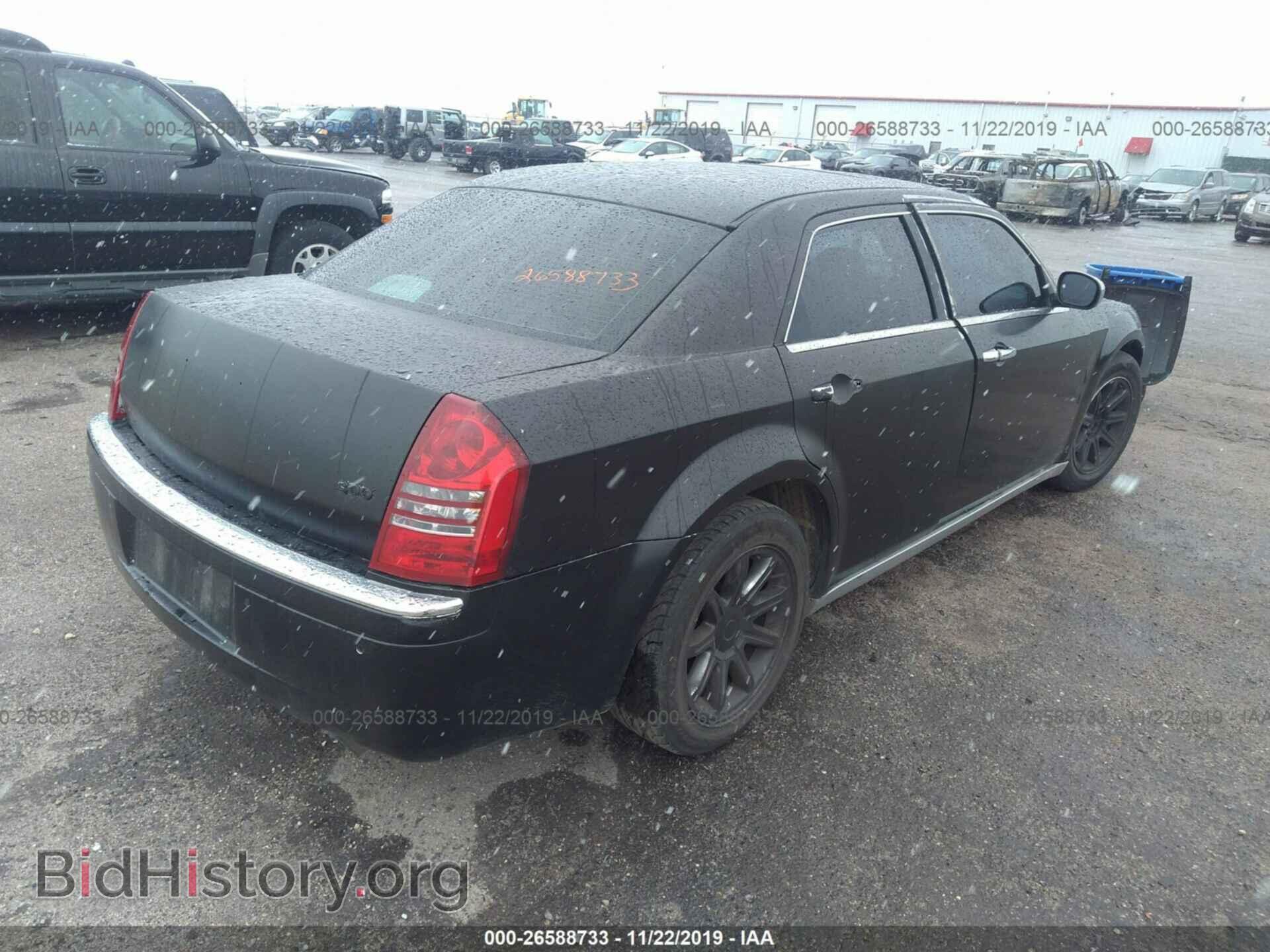 2005 CHRYSLER 300C - VIN: 2C3AA63H55H105954 - Фото 4