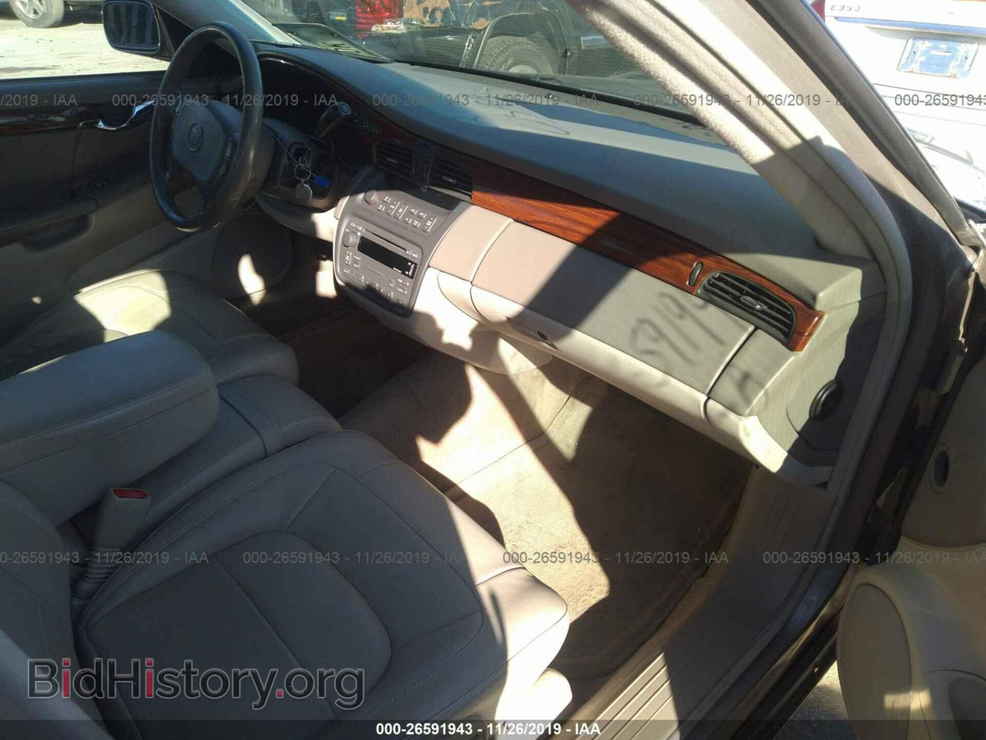 2004 Cadillac Deville - VIN: 1G6KD54Y44U242849 - Фото 5