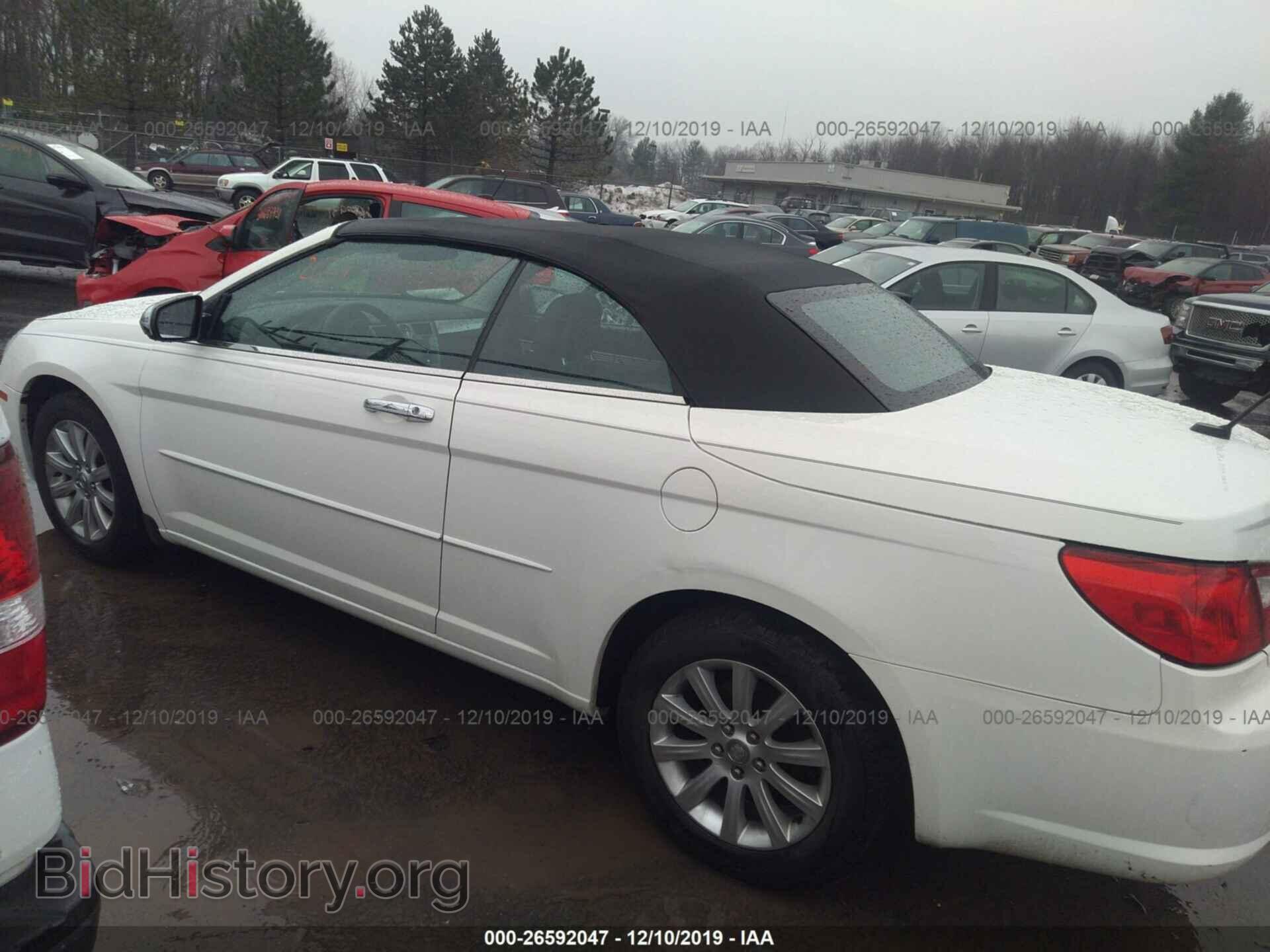 2010 Chrysler Sebring - VIN: 1C3BC5ED0AN177438 - Фото 3