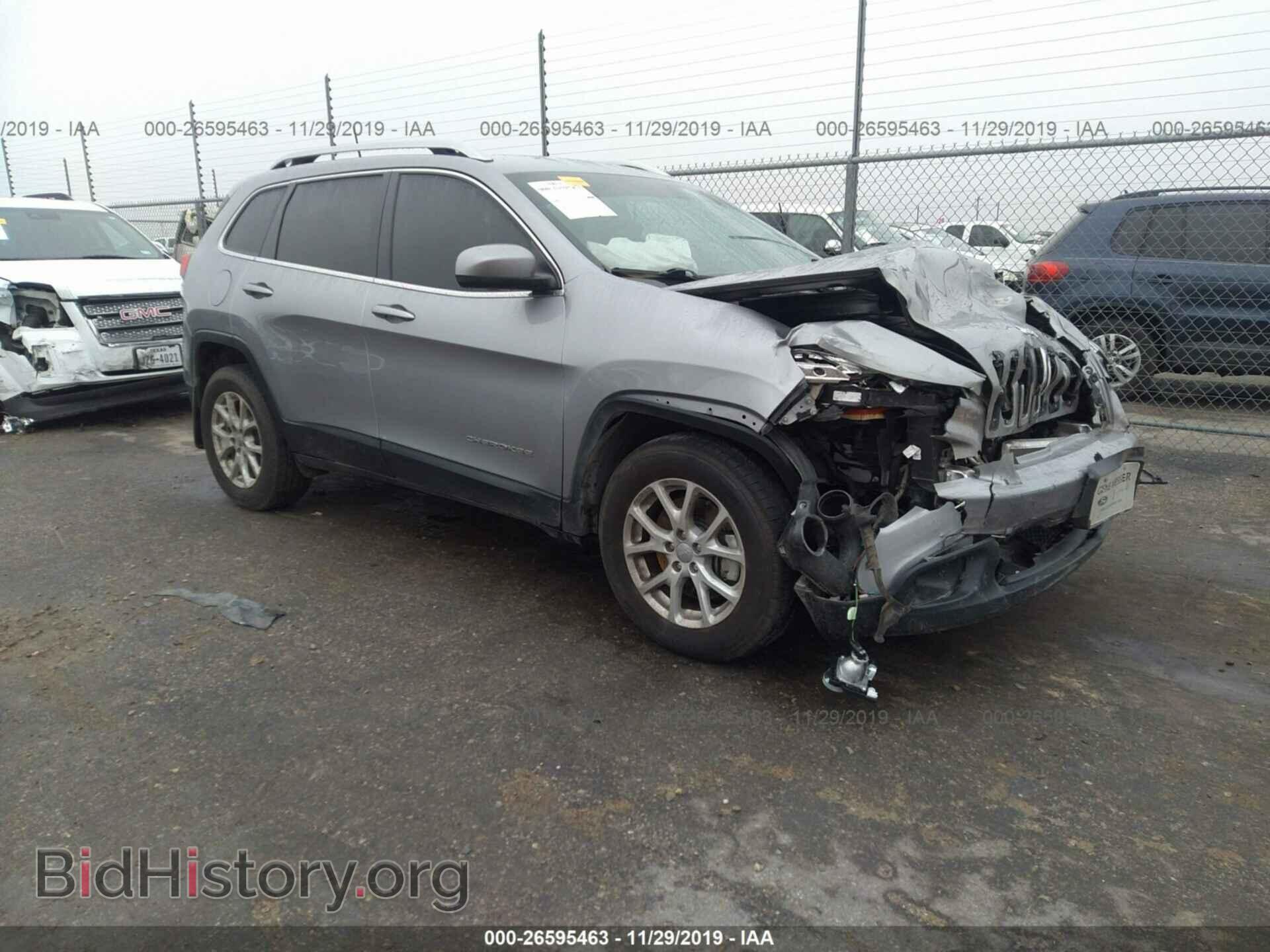 2016 Jeep CHEROKEE Latitude (VIN 1C4PJMCS4GW263003) — фото 1 из 11, IAAI, повреждение: правая передняя часть