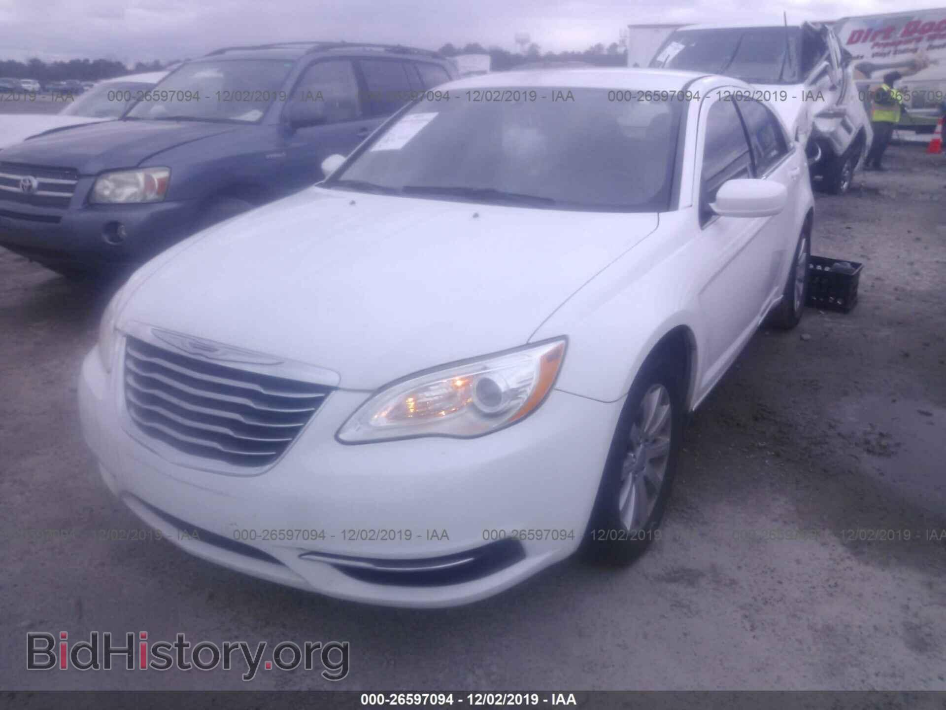2013 CHRYSLER 200 - VIN: 1C3CCBBB8DN557203 - Photo 2