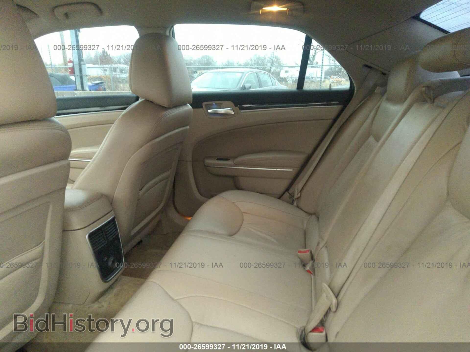 2011 CHRYSLER 300 - VIN: 2C3CA5CG8BH594503 - Фото 8