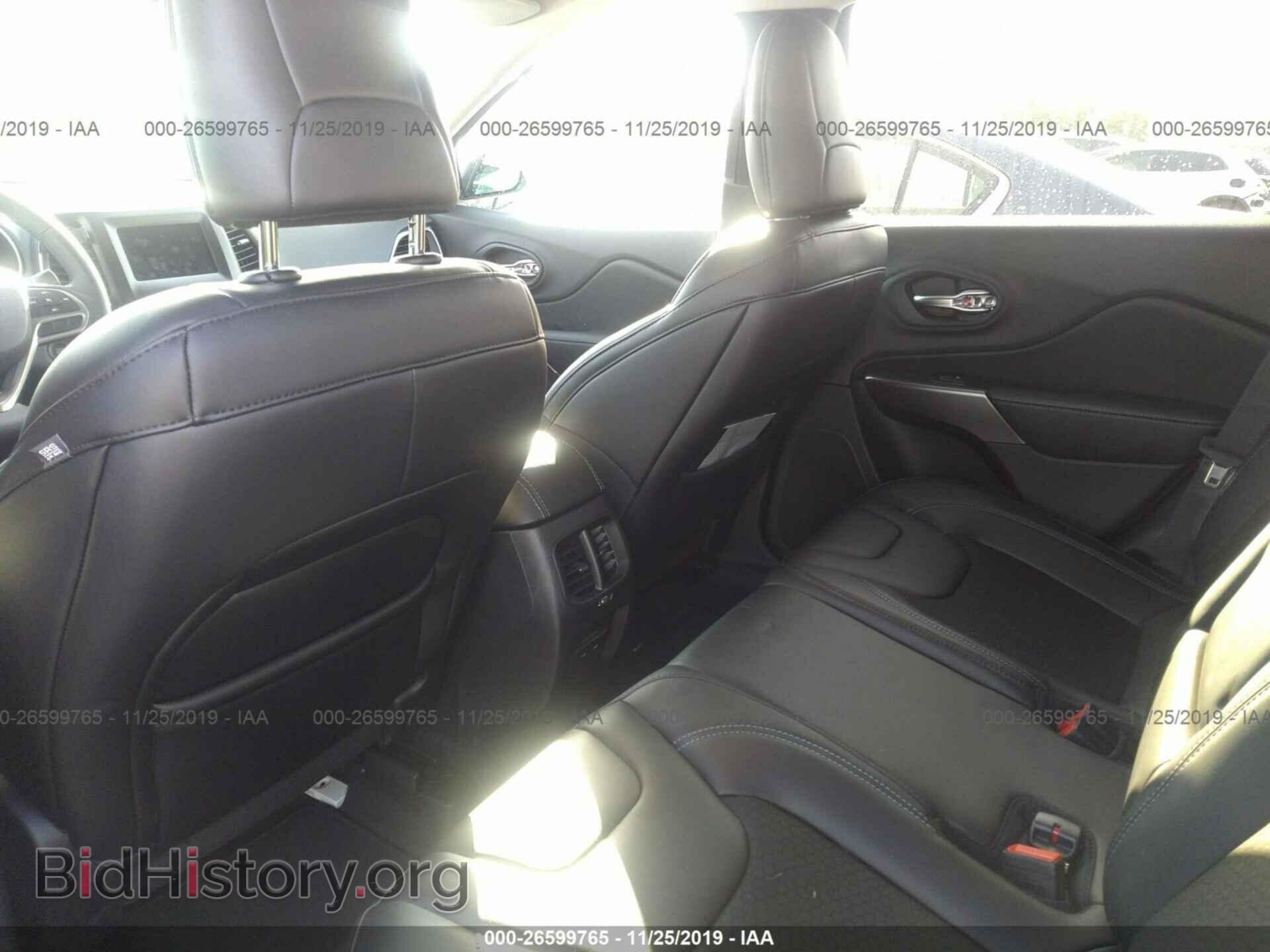 2019 JEEP CHEROKEE - VIN: 1C4PJLLB1KD482791 - Photo 8
