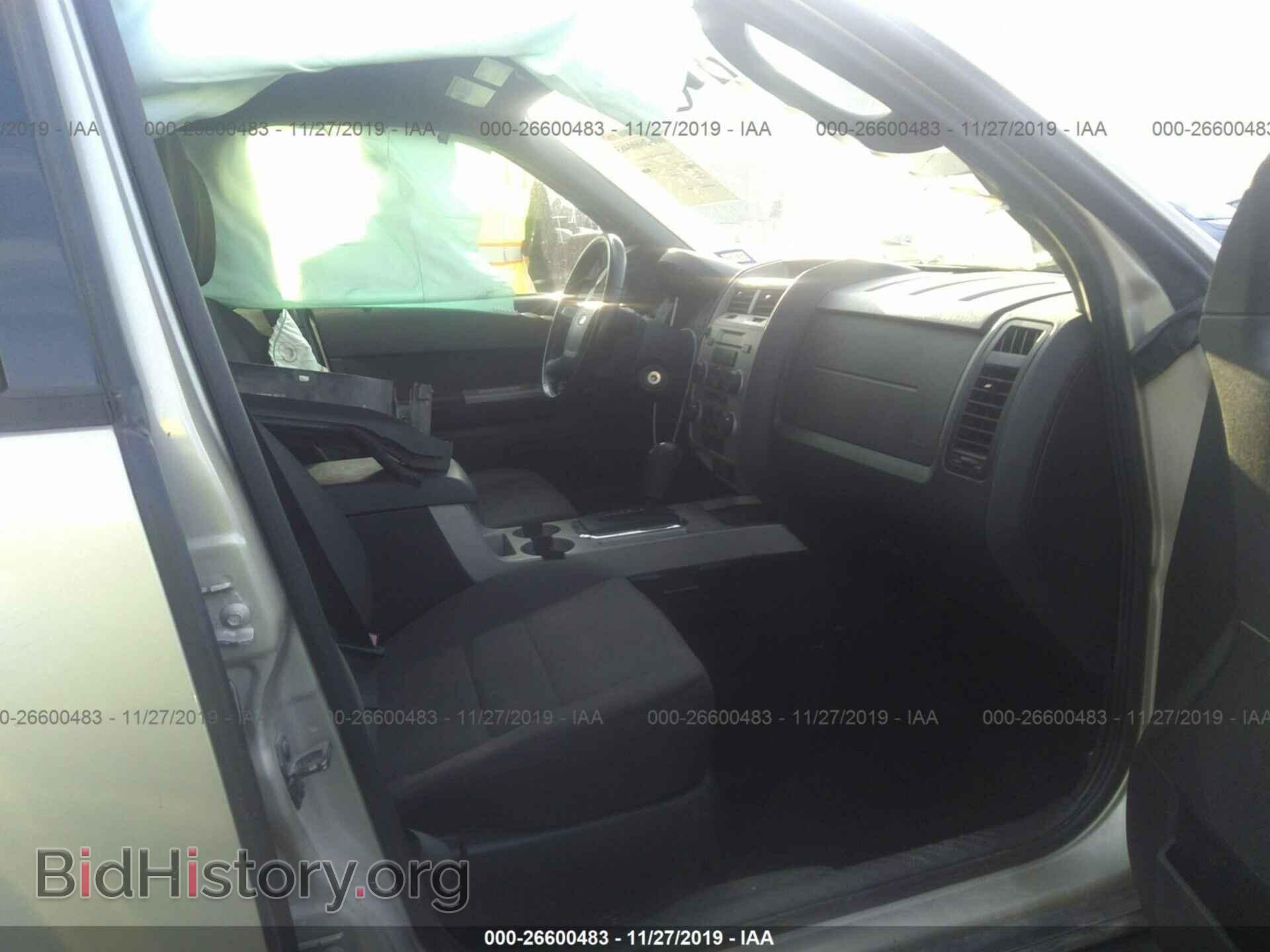2011 FORD ESCAPE - VIN: 1FMCU9D72BKB66925 - Photo 5