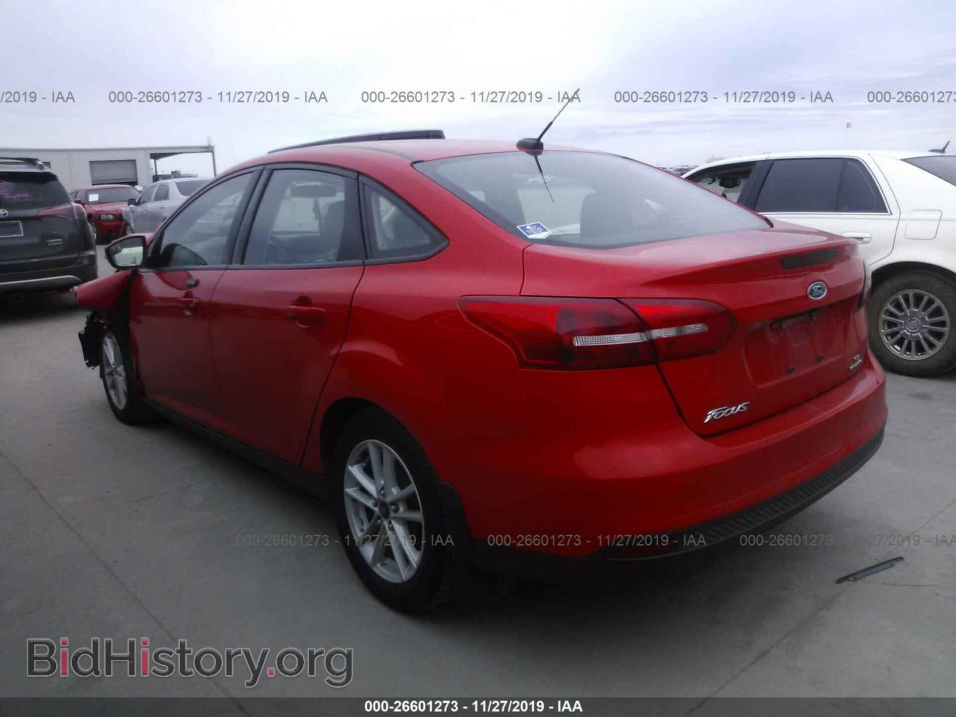 2015 Ford Focus - VIN: 1FADP3F2XFL222596 - Photo 3