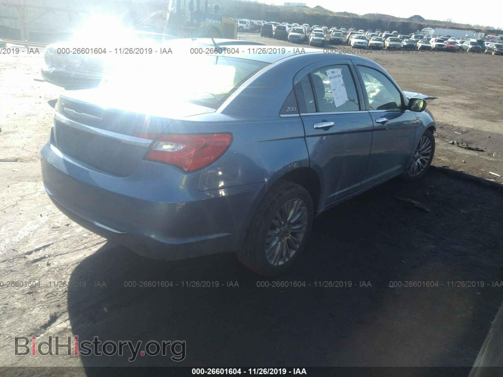 2011 CHRYSLER 200 - VIN: 1C3BC2FB0BN582650 - Photo 4