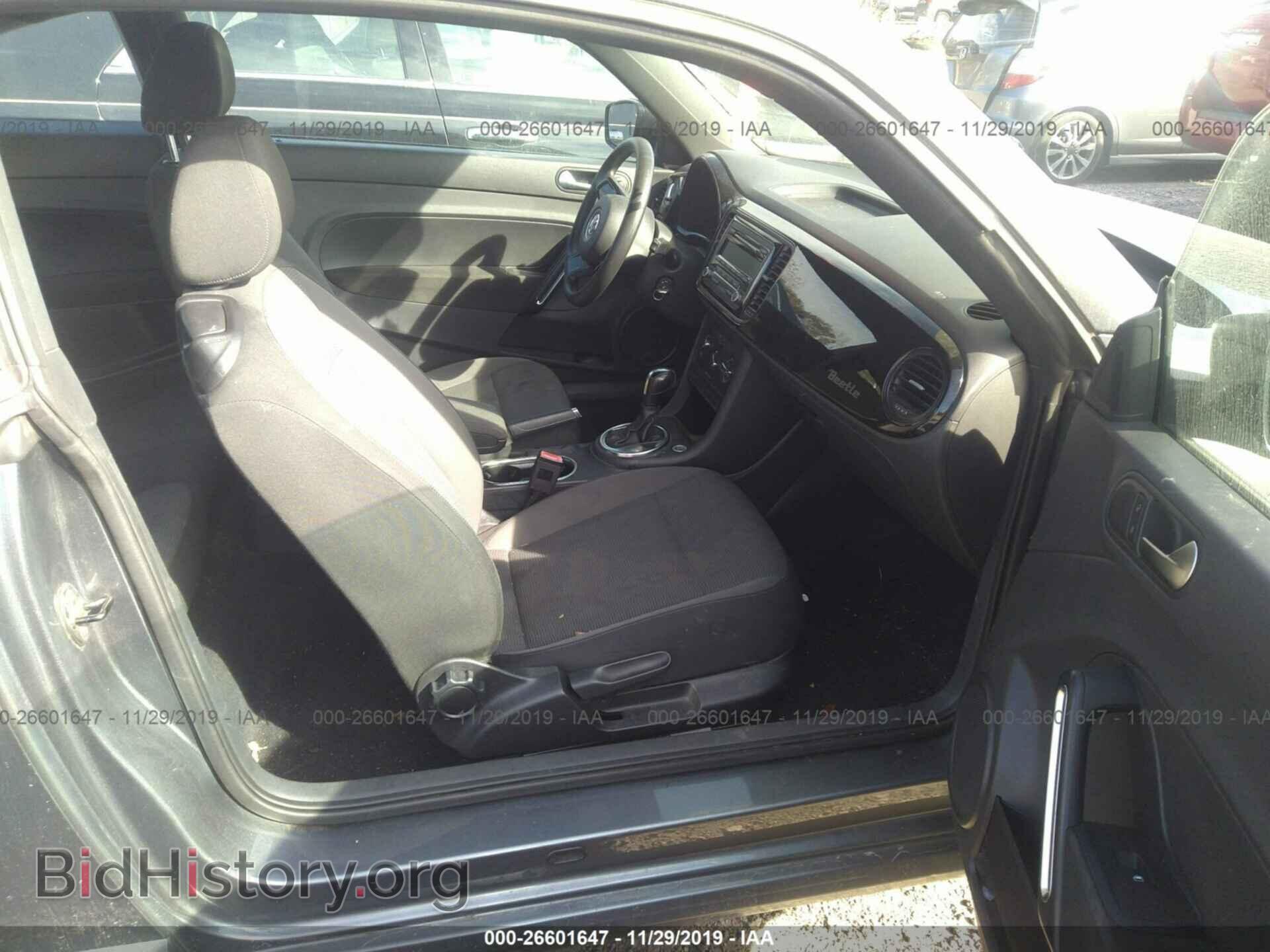 2014 VOLKSWAGEN BEETLE - VIN: 3VWF17AT0EM641840 - Фото 5