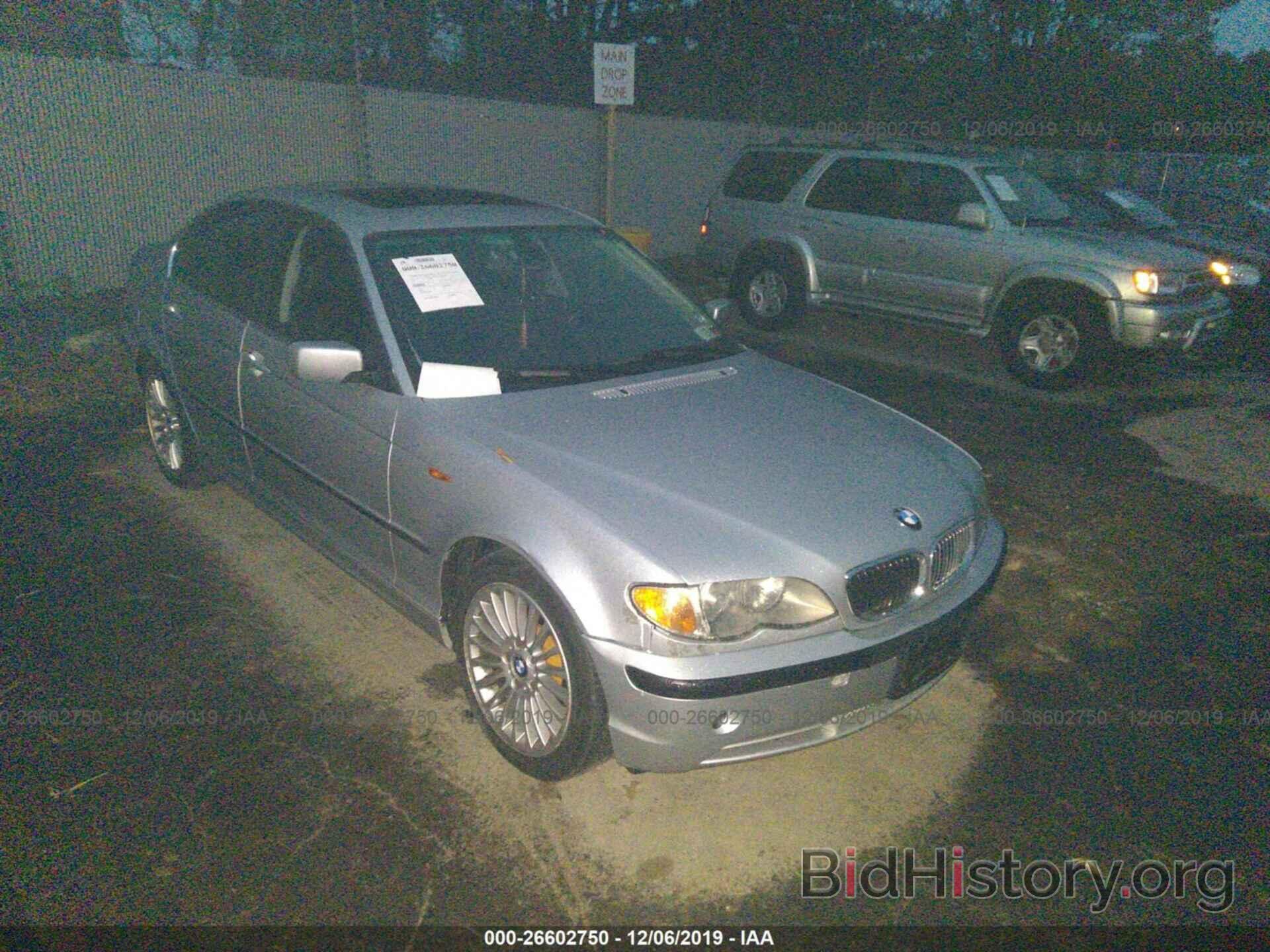 Photo WBAEW53413PG21596 - BMW 330 2003