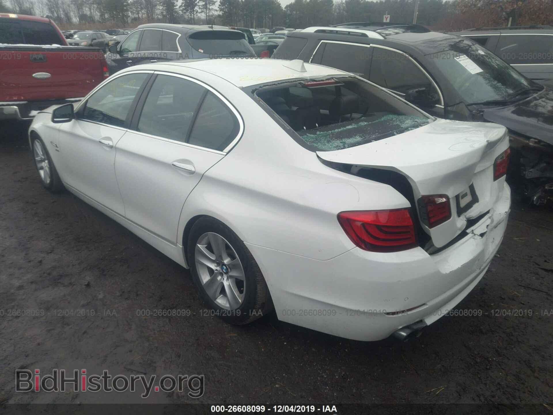 2012 BMW 528 - VIN: WBAXH5C59CDW10629 - Фото 3