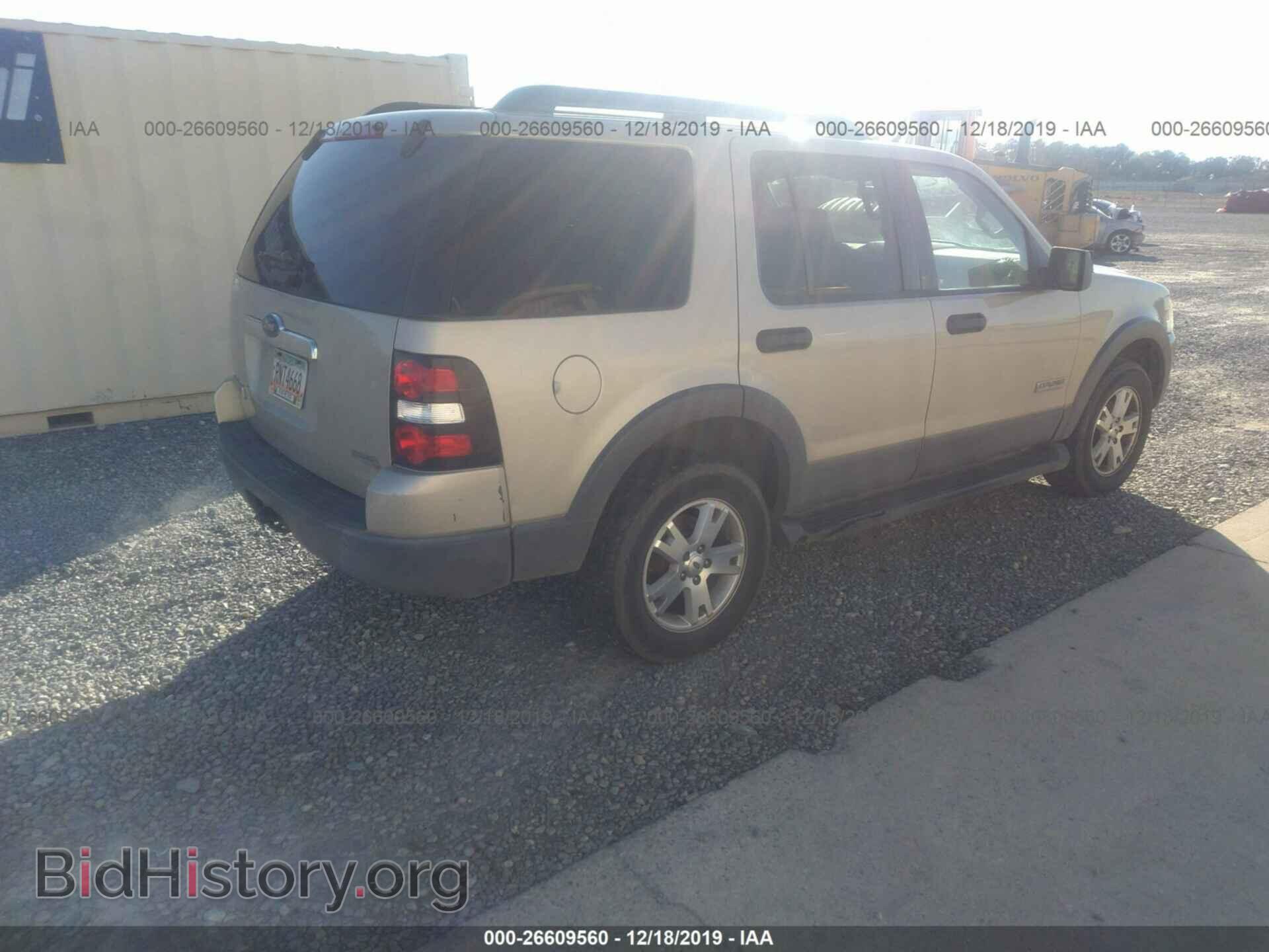 2006 FORD EXPLORER - VIN: 1FMEU63E06UB09656 - Photo 4