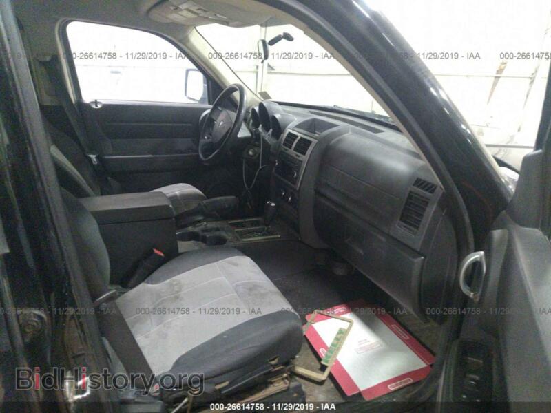 2007 Dodge NITRO (VIN 1D8GU28K07W664652) — photo 5 of 11