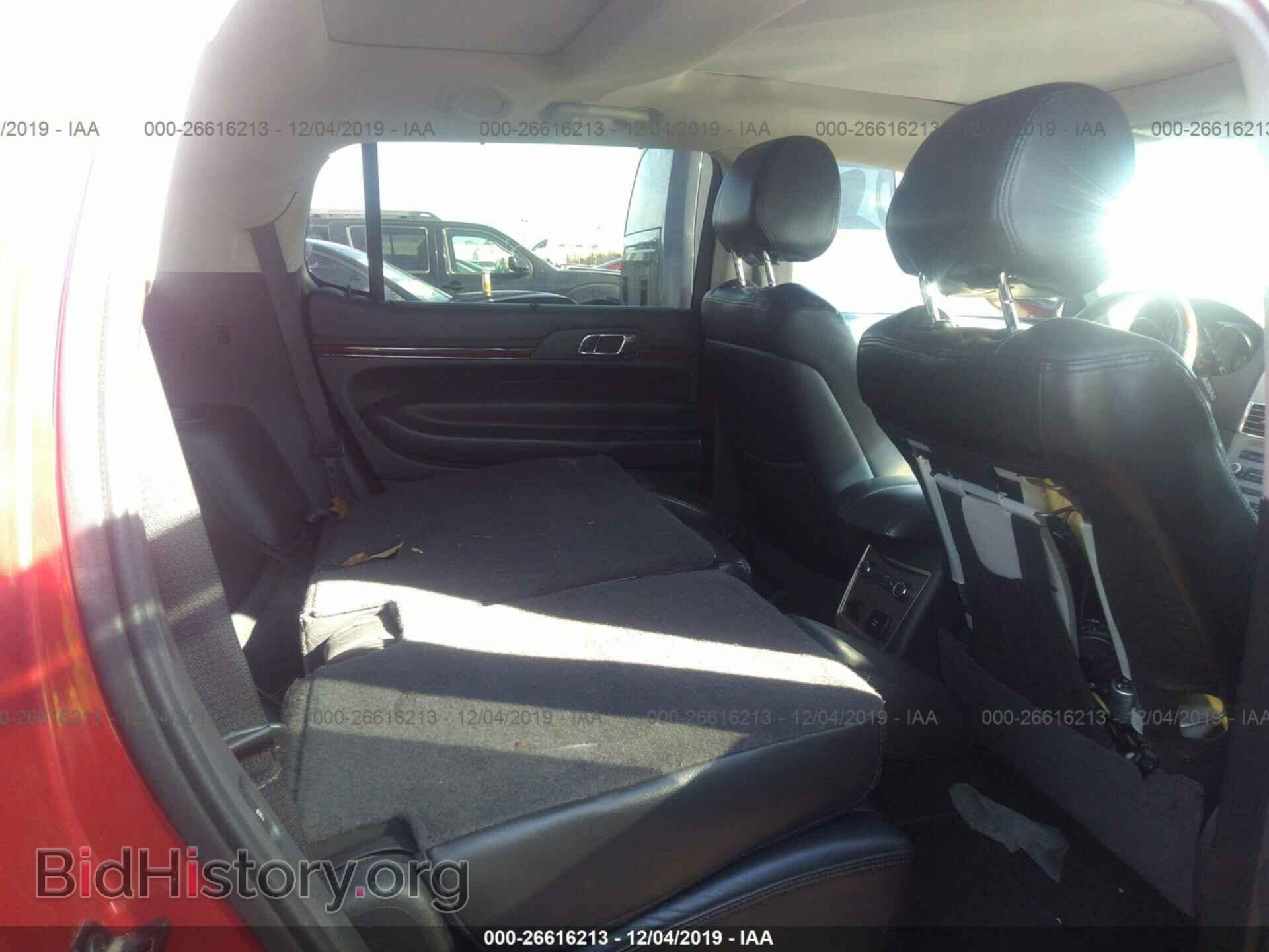 2012 LINCOLN MKT - VIN: 2LMHJ5FR8CBL54564 - Фото 8