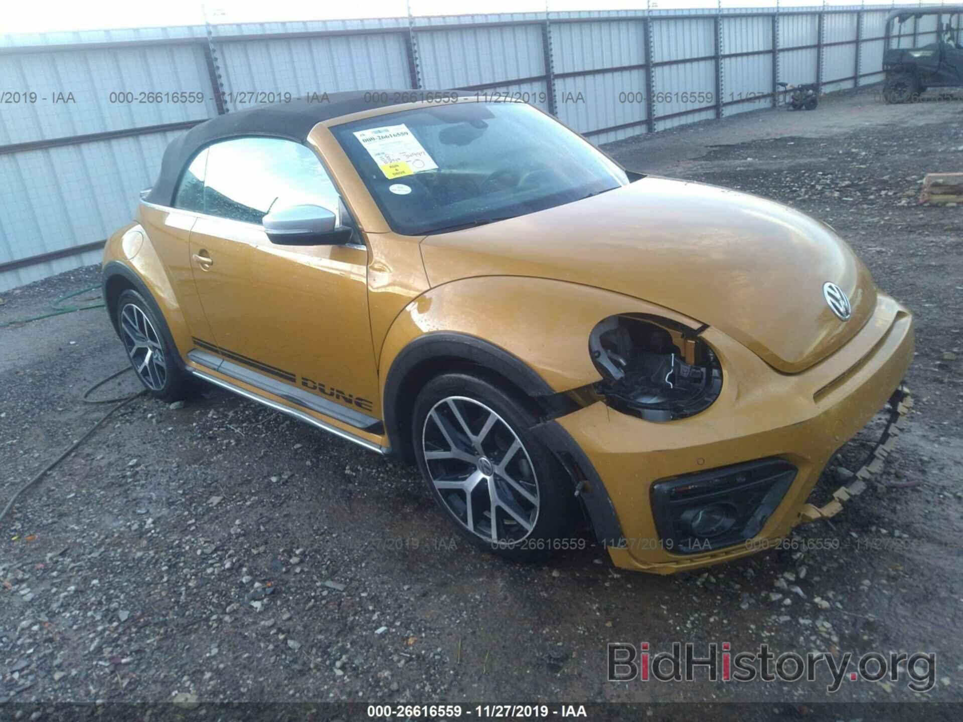 Photo 3VWT17AT4GM806472 - VOLKSWAGEN BEETLE 2016