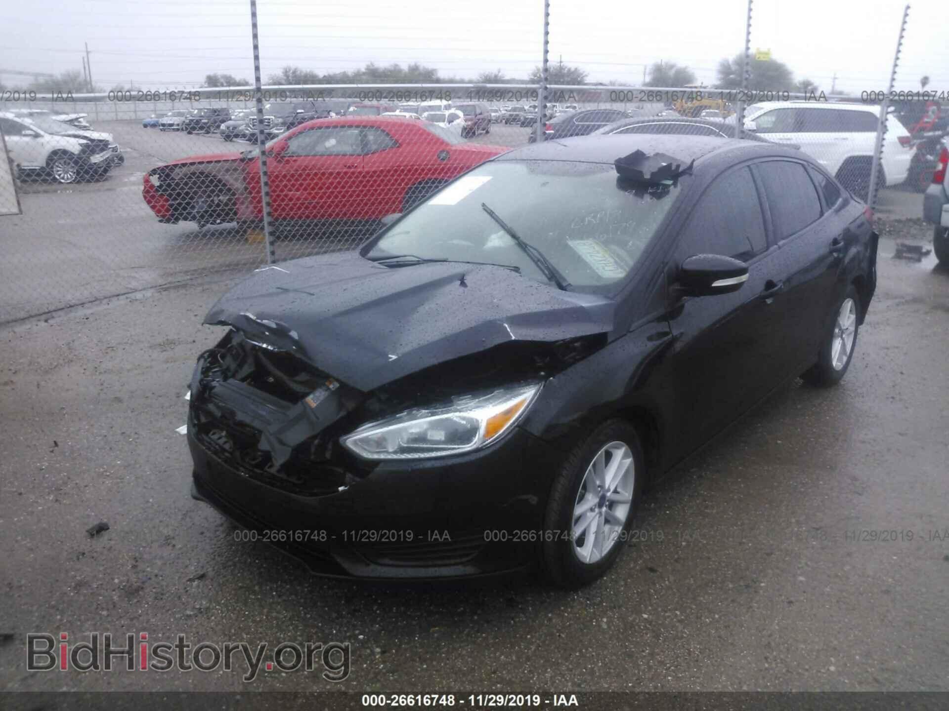 2017 Ford Focus - VIN: 1FADP3F28HL296179 - Фото 2