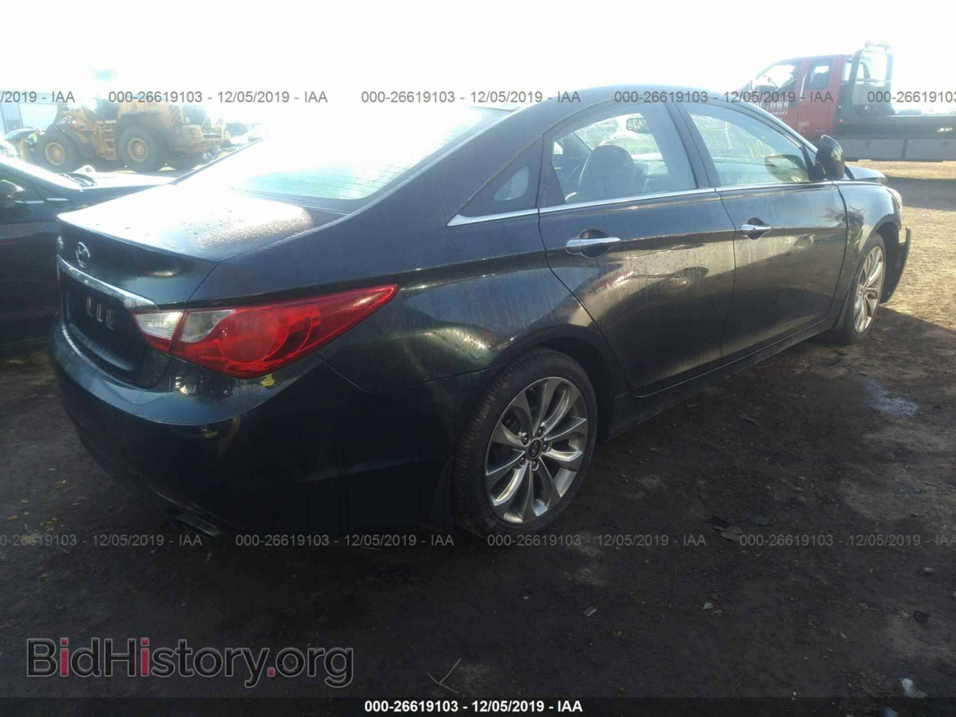 2012 Hyundai Sonata - VIN: 5NPEC4ACXCH370392 - Photo 4