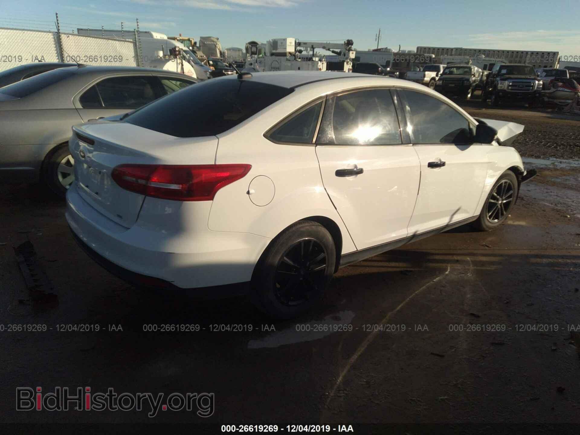 2017 FORD FOCUS - VIN: 1FADP3F23HL248671 - Photo 4