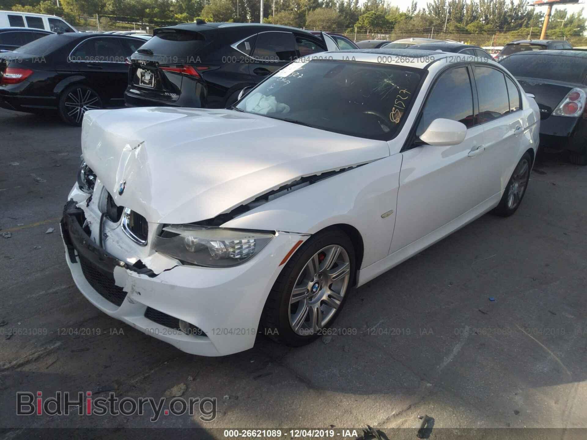 2011 BMW 328 - VIN: WBAPH7C55BE851527 - Фото 2