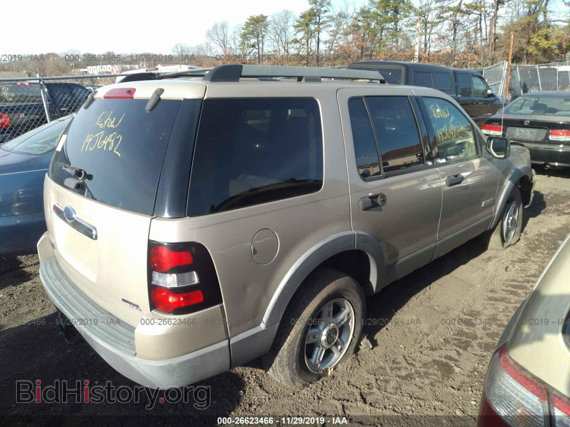 2006 Ford Explorer - VIN: 1FMEU73E26ZA09874 - Photo 4