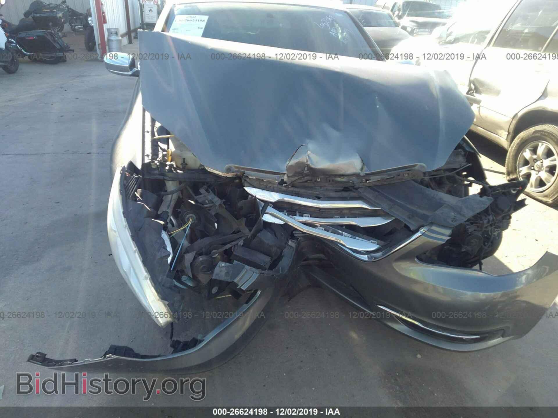 2012 CHRYSLER 200 - VIN: 1C3CCBCB2CN207742 - Photo 6