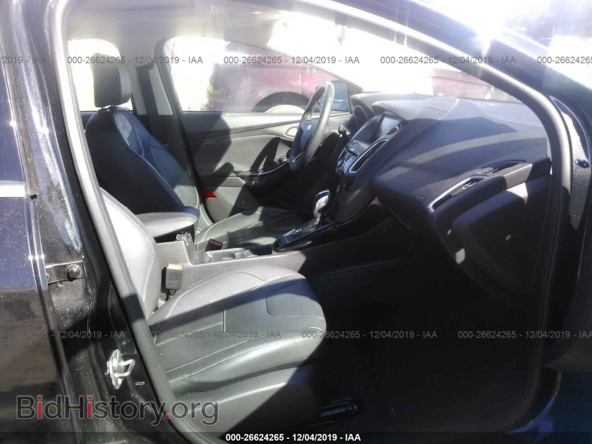 2015 Ford Focus - VIN: 1FADP3J23FL304547 - Photo 5