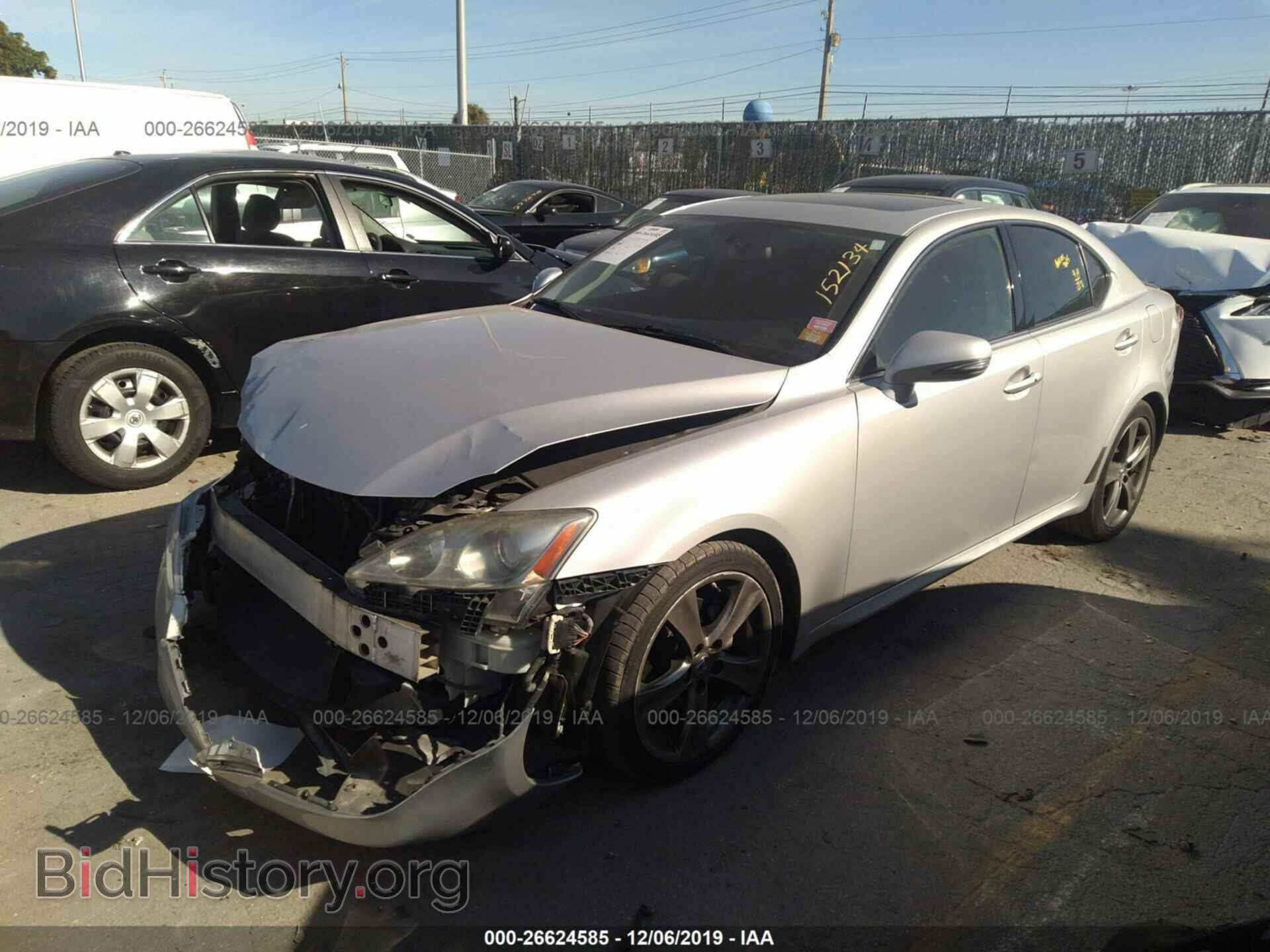 2011 LEXUS IS - VIN: JTHBF5C23B5152134 - Фото 2