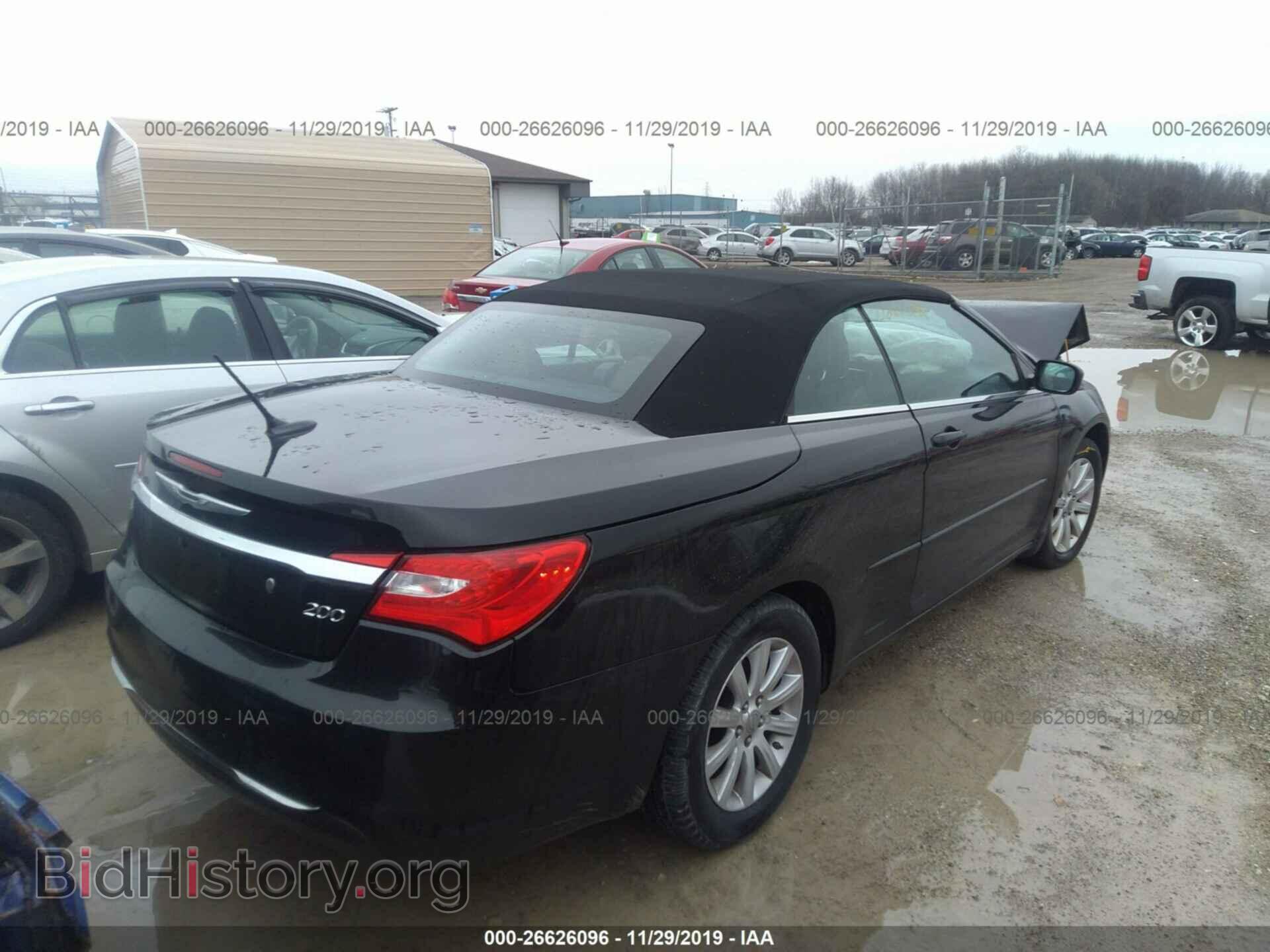 2011 CHRYSLER 200 - VIN: 1C3BC2EB8BN589394 - Photo 4