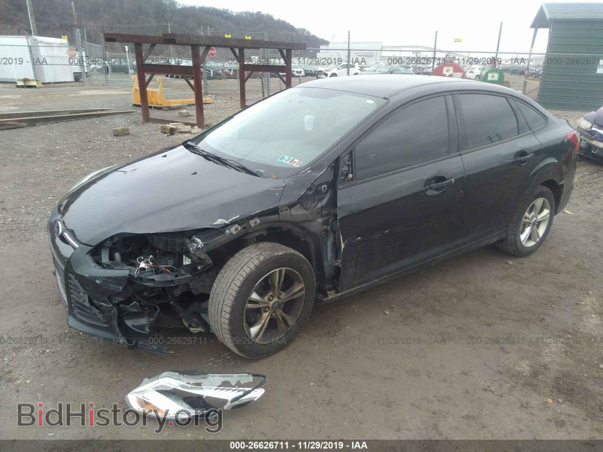 2013 Ford Focus - VIN: 1FADP3F20DL218585 - Фото 2