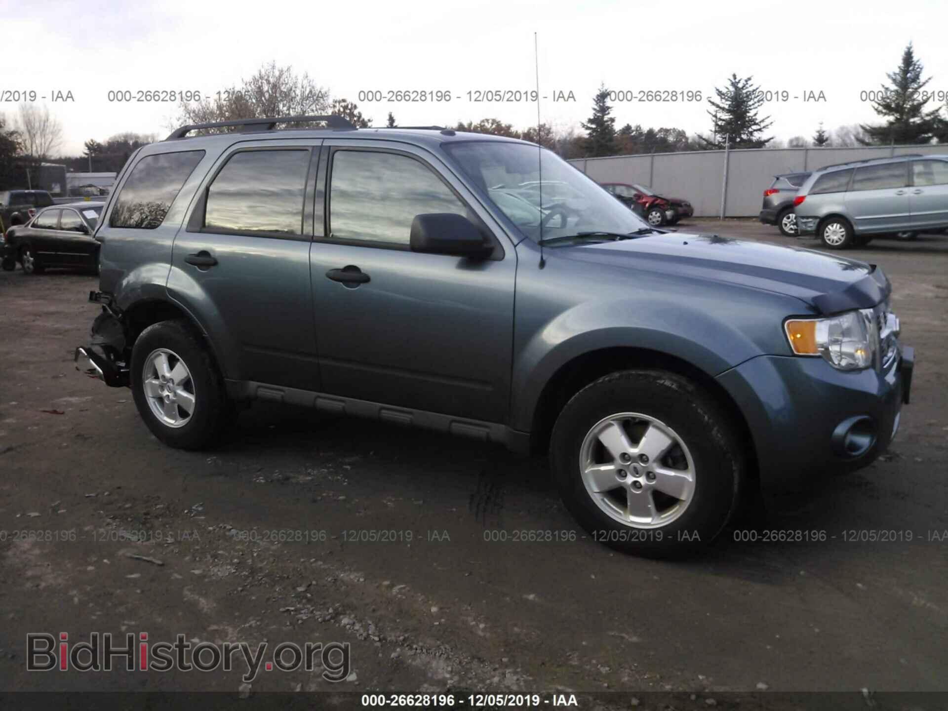Photo 1FMCU0DG3BKA42528 - FORD ESCAPE 2011