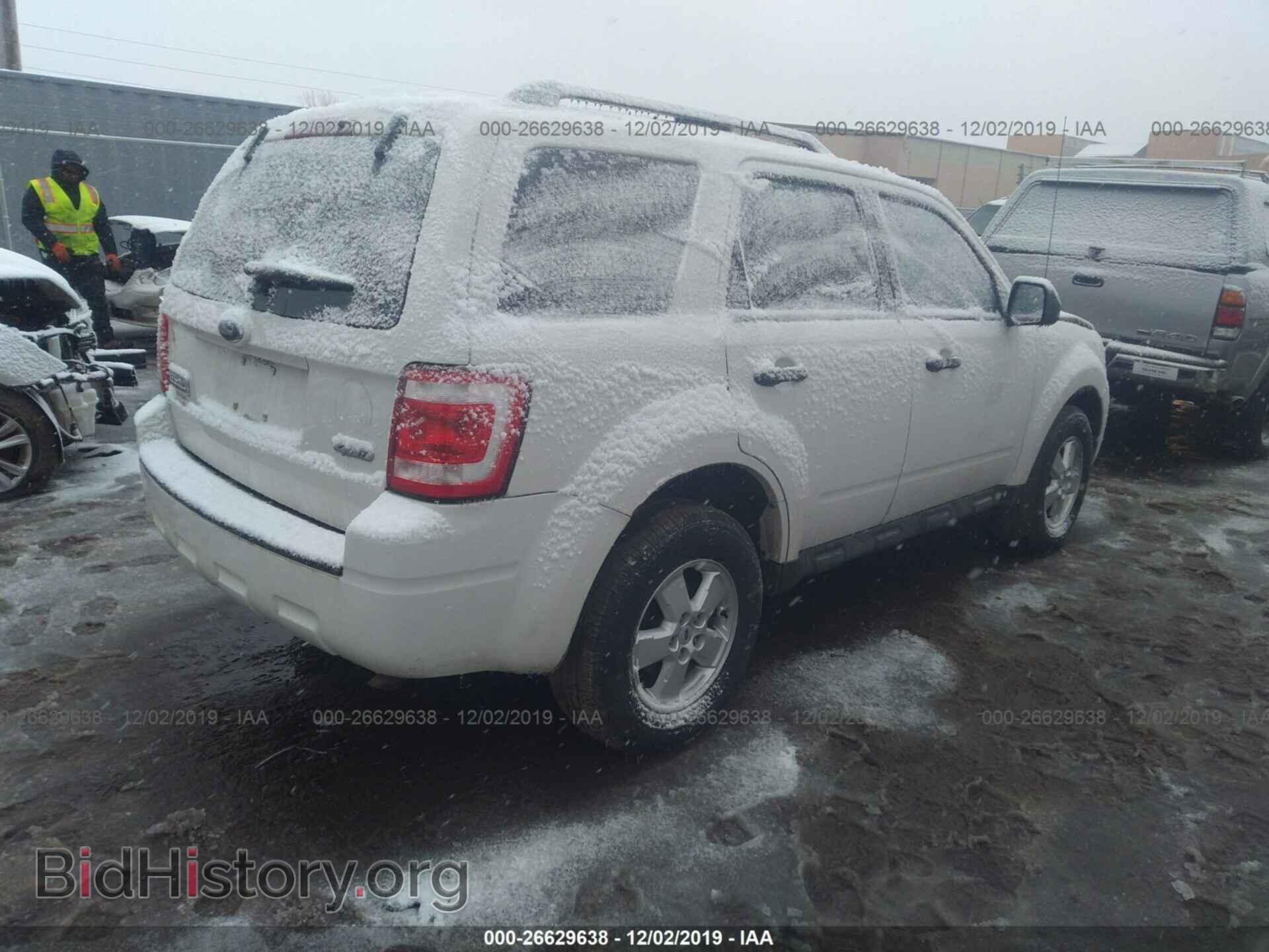 2009 FORD ESCAPE - VIN: 1FMCU93G69KC47213 - Фото 4