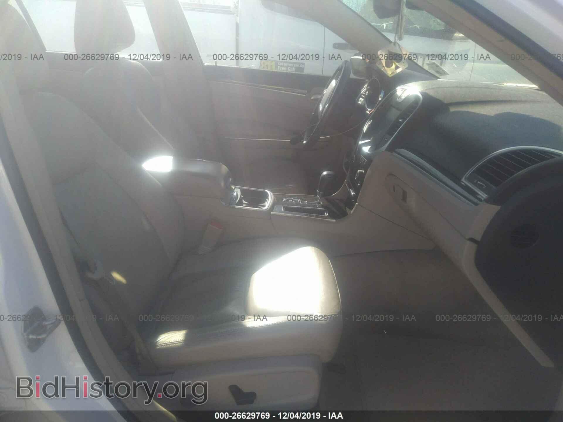 2011 CHRYSLER 300 - VIN: 2C3CA5CG2BH583142 - Photo 5