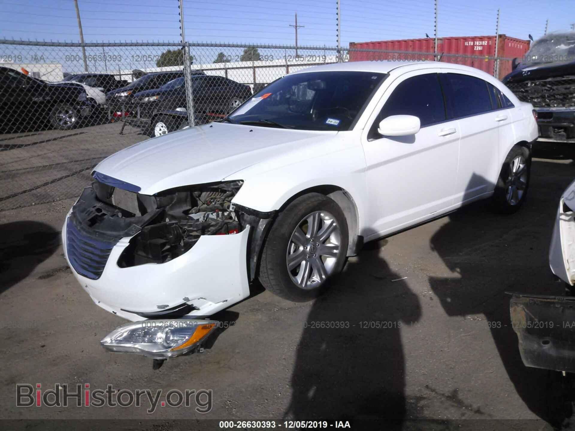 2013 CHRYSLER 200 - VIN: 1C3CCBBB9DN505255 - Photo 2