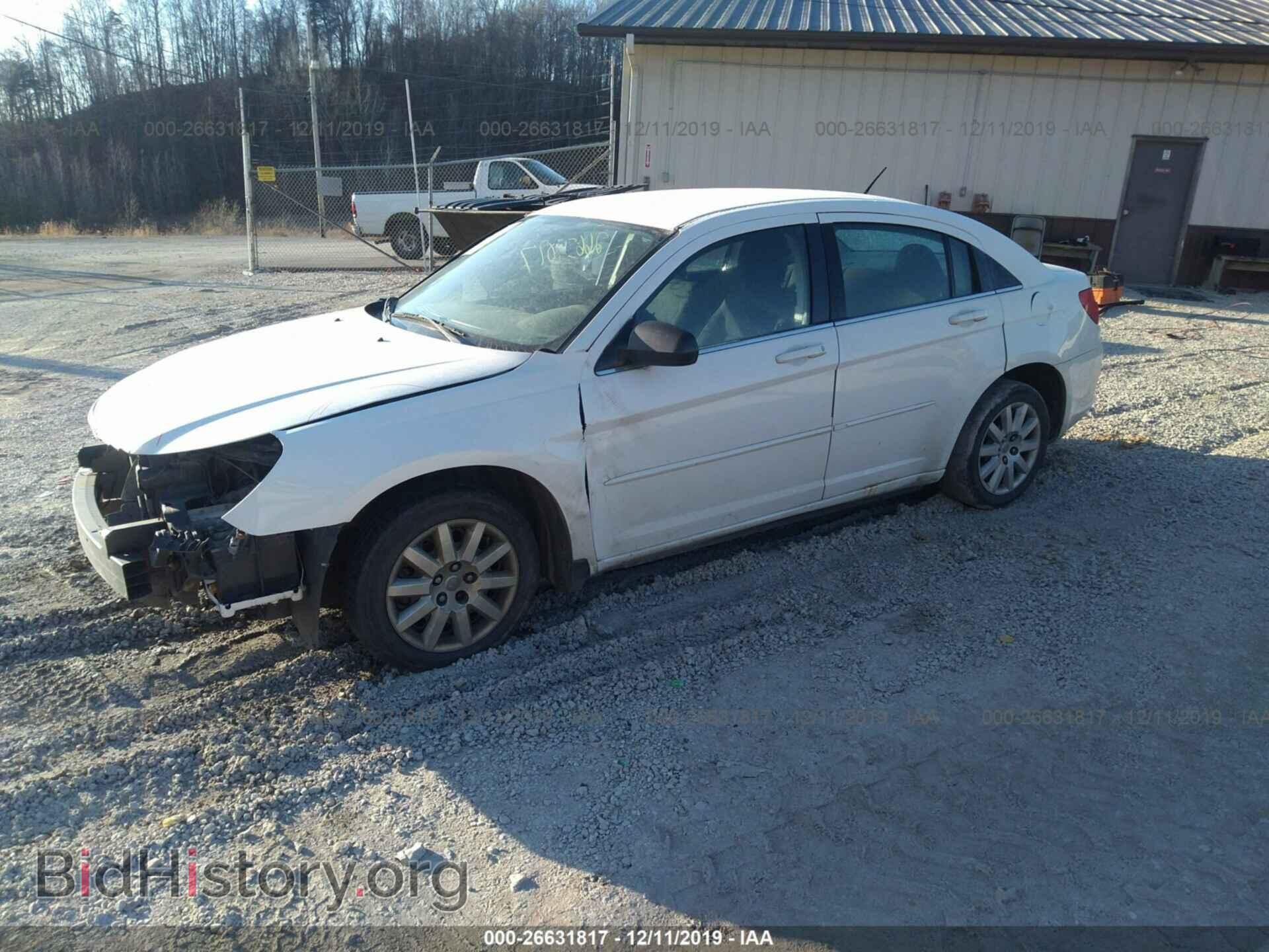 2010 CHRYSLER SEBRING - VIN: 1C3CC4FB7AN153746 - Фото 2
