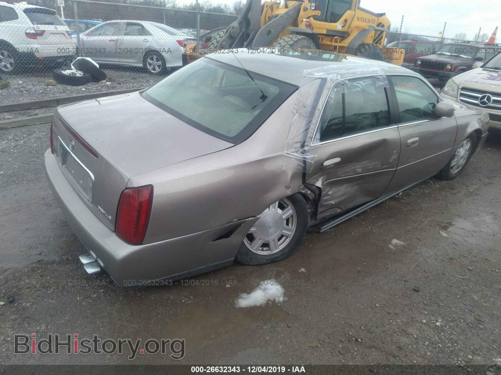 2003 Cadillac Deville - VIN: 1G6KD54Y03U159062 - Photo 4