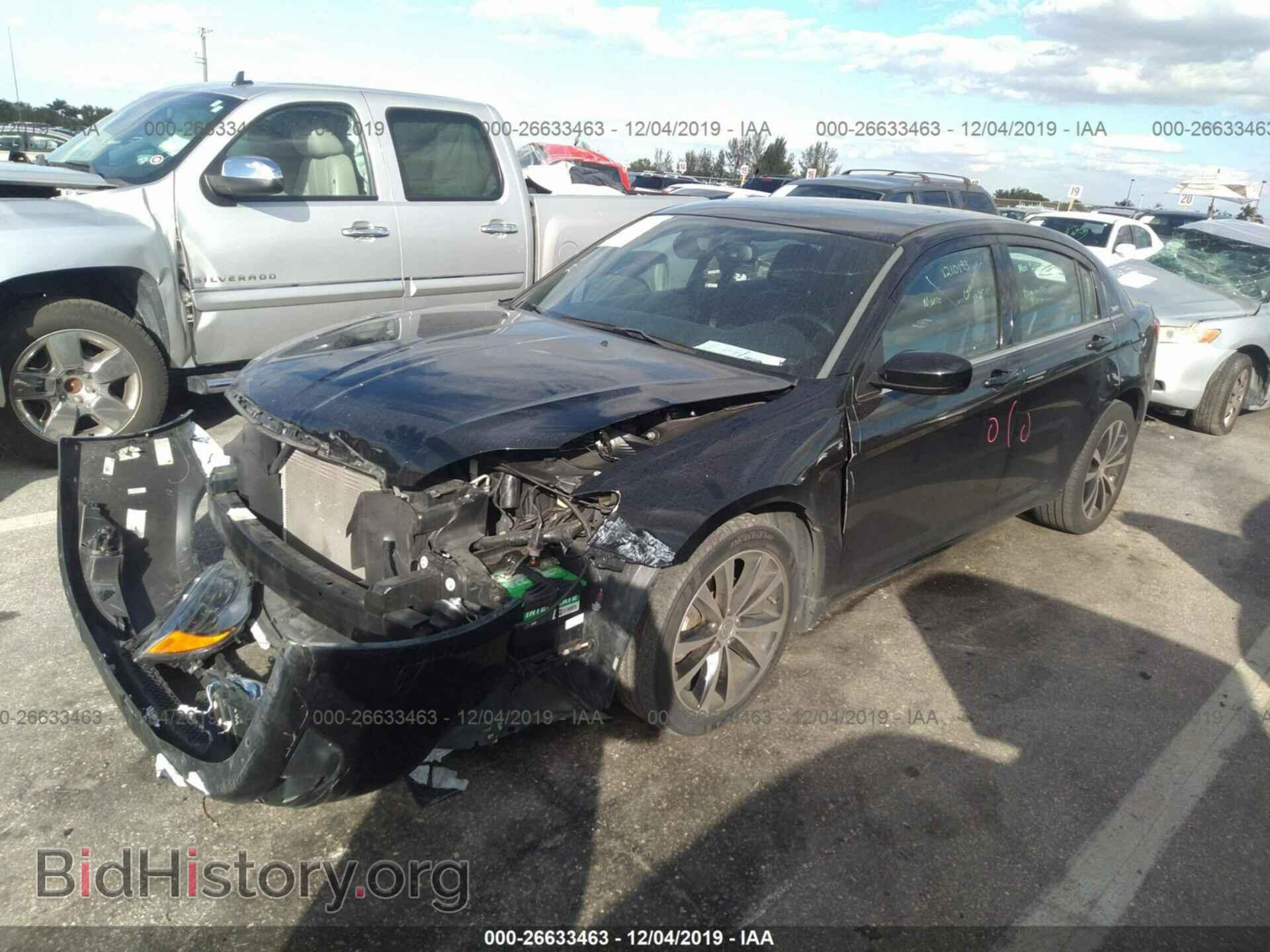 2014 CHRYSLER 200 - VIN: 1C3CCBCG2EN151753 - Фото 2