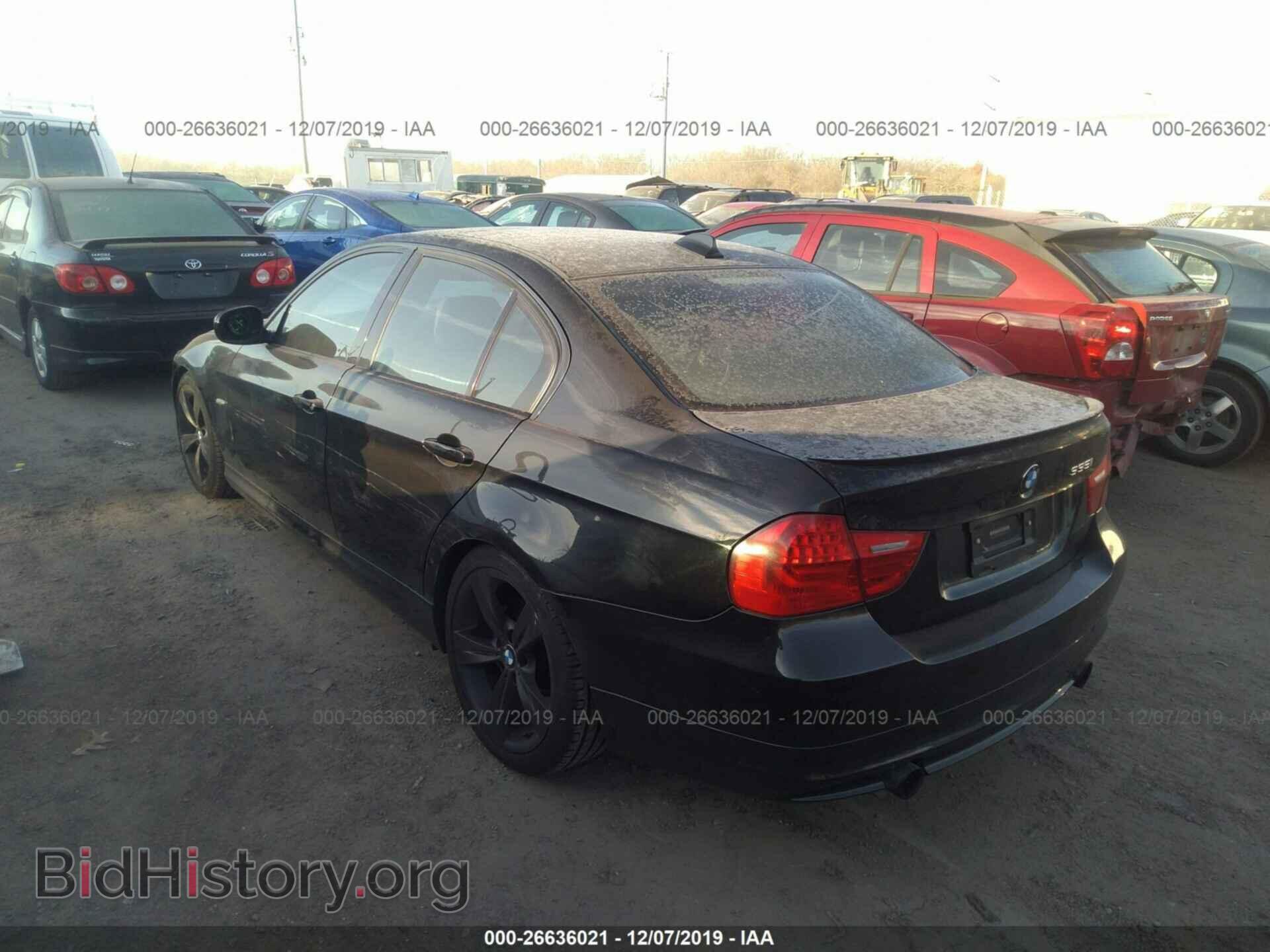2009 BMW 335 - VIN: WBAPM77599NL88694 - Фото 3