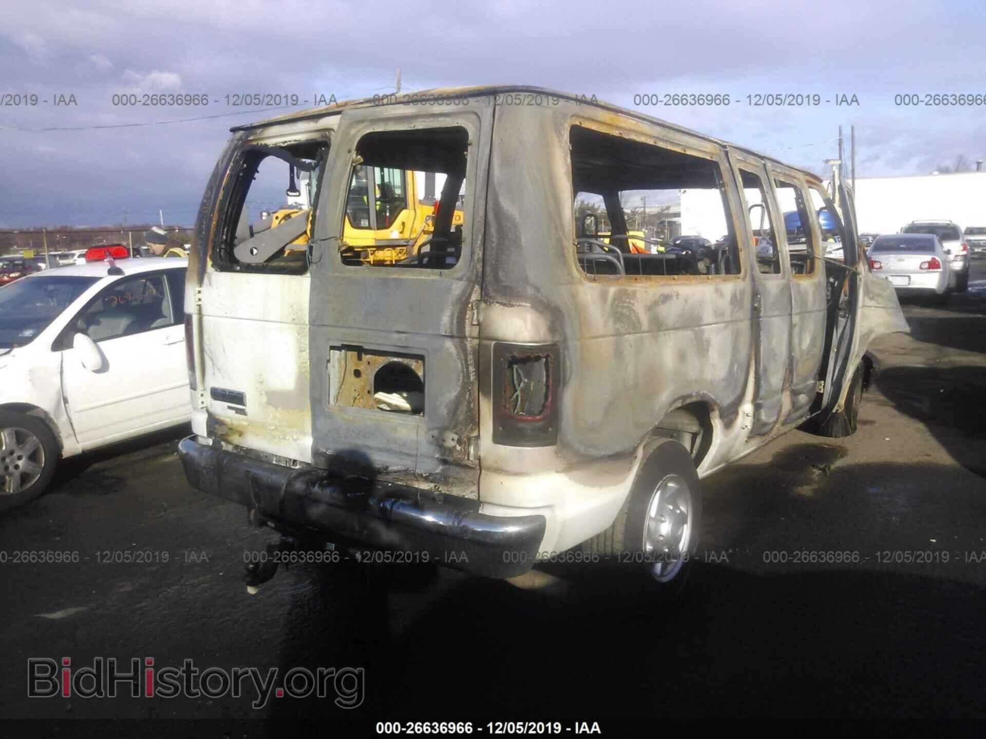 2011 FORD ECONOLINE - VIN: 1FBNE3BL8BDB25098 - Фото 4